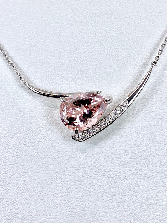 【新品】モルガナイト 4.16ct / ダイヤモンド 計0.08ct Pt900/850 ネックレス【新品】【3日以内返品可(※カード/キャリア決済の場合)】