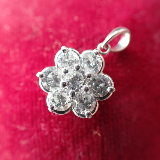 Pt900 ダイヤモンド1.02ct フラワー クラスター ペンダント トップ チャーム ヴィンテージ 小花デザイン 上品な輝き MOP00239 2枚目
