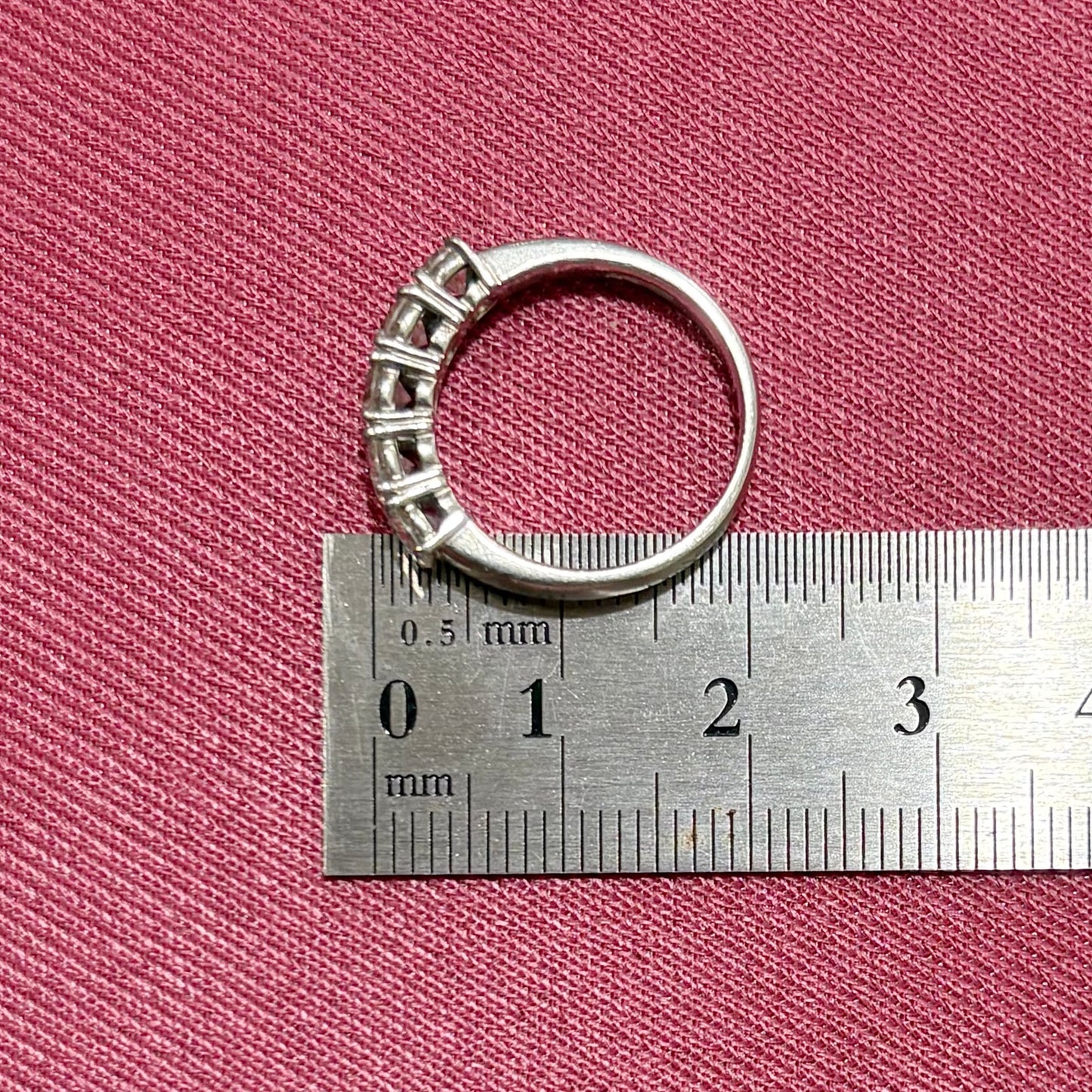 昭和レトロ ダイヤモンド リング 一文字 デザイン ヴィンテージ  Pt900 ５石 1.06ct MR00761