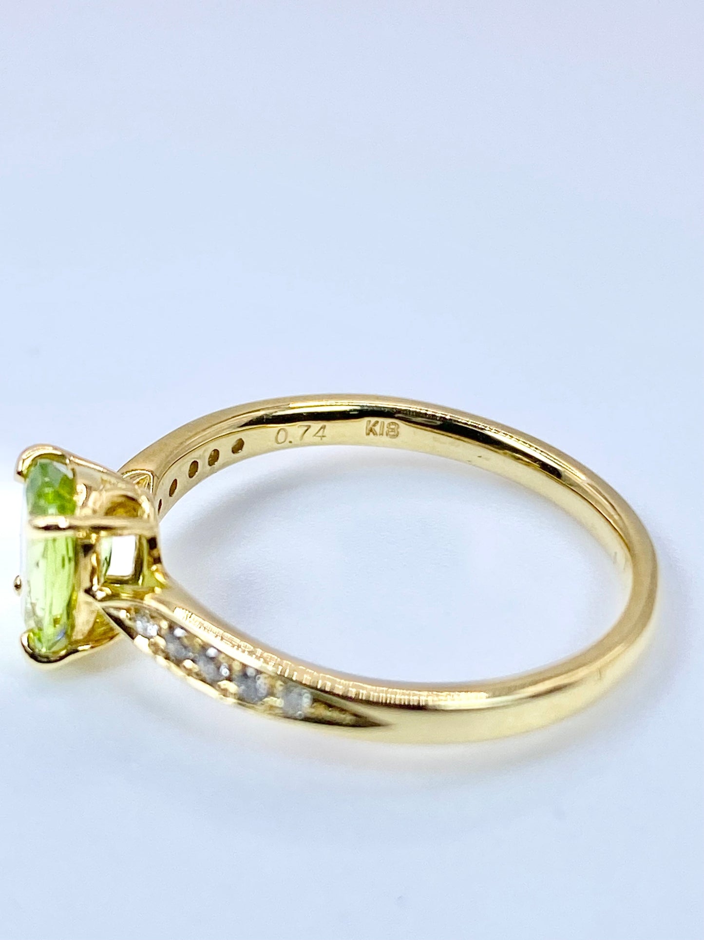 ペリドット 0.74ct / ダイヤモンド 計0.08ct K18 リング 11号【リフレッシュメント(新品仕上げ・補修・洗浄等済)】【3日以内返品可（※カード/キャリア決済の場合）】