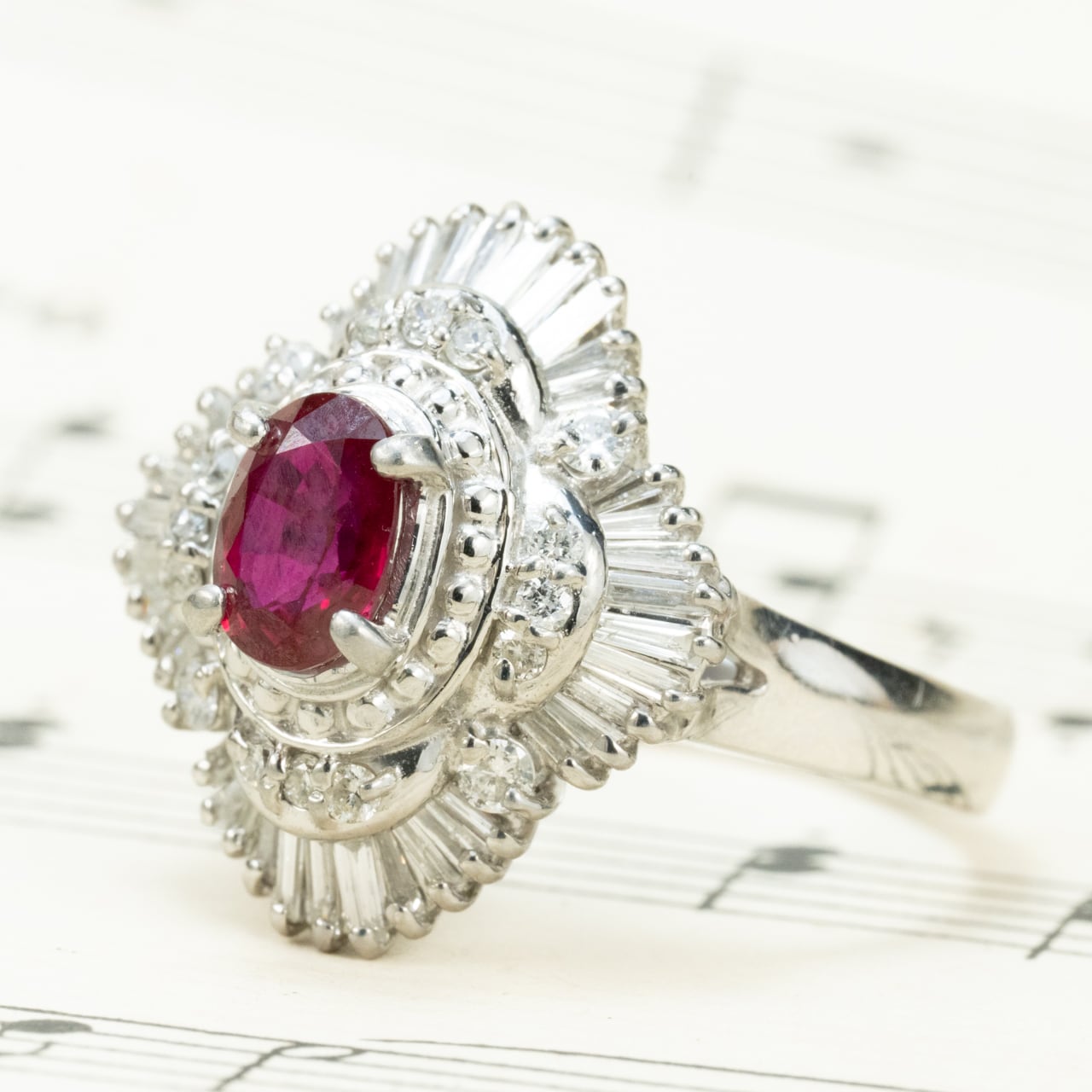 昭和ジュエリー ルビー ダイヤモンド リング Pt900 0.92ct 0.76ct ヴィンテージ 昭和レトロ プラチナ 指輪 MOR00697