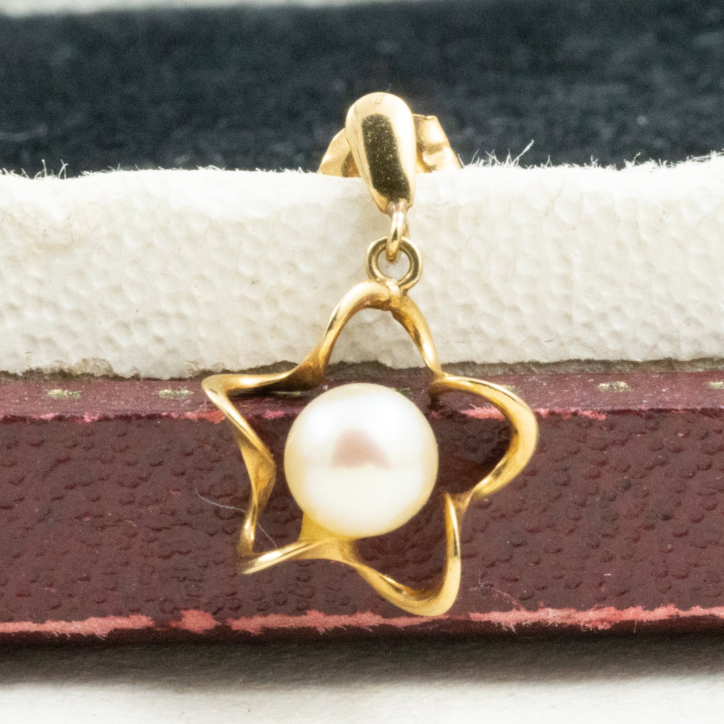 K18 パールピアス 星形でレトロなデザインが可愛いアイテム☆美しい真珠は4.3mm MOE00069