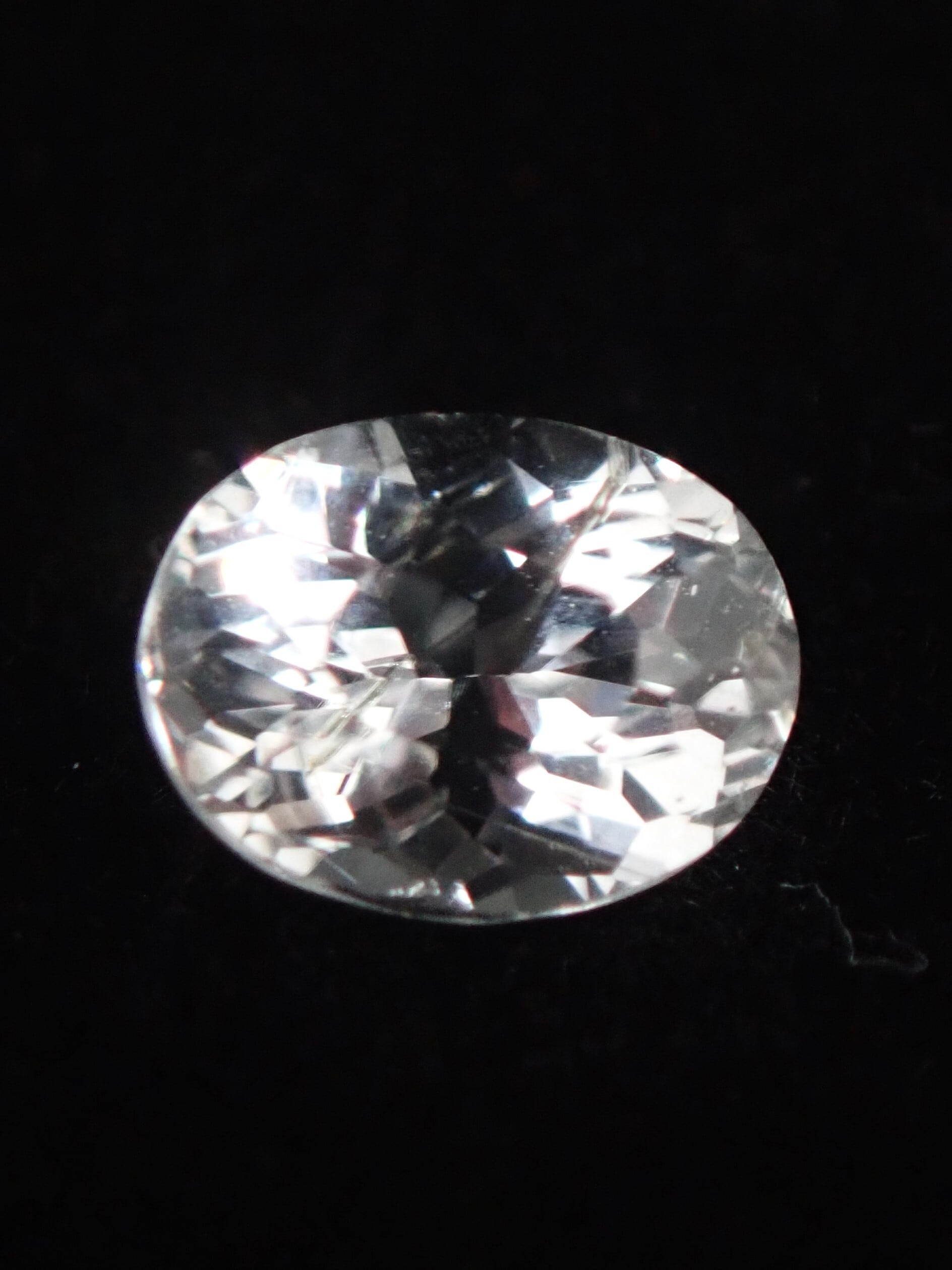 フェナカイト 0.52ct ルース オーバル