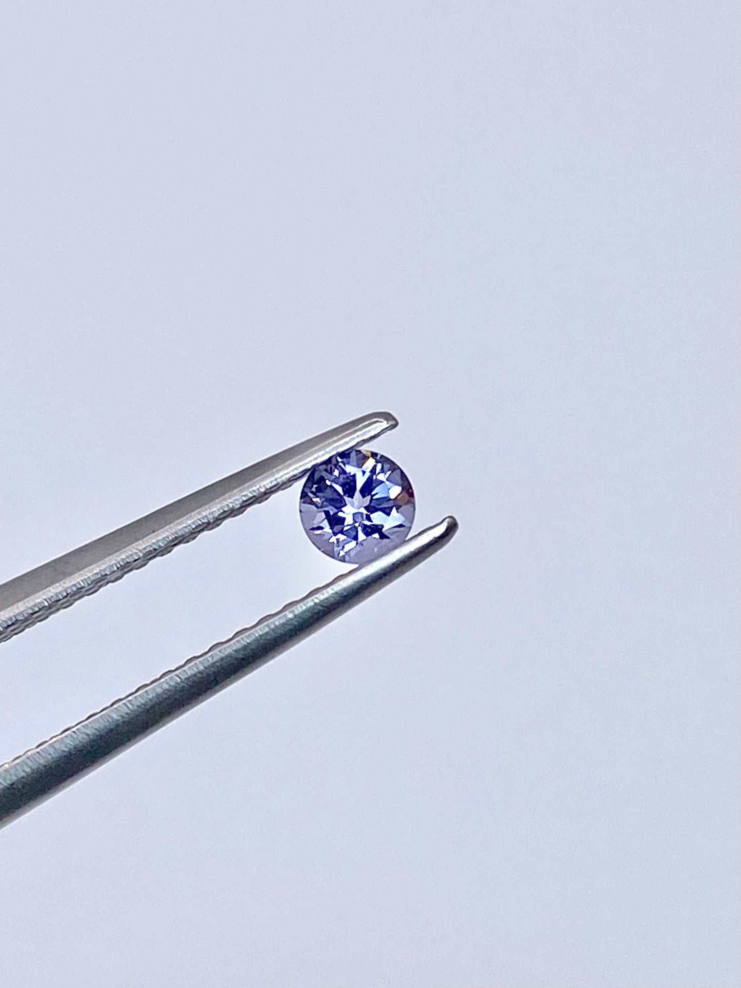 【シアーカラー＊ラベンダー】バイオレットスピネル 0.195ct ルース