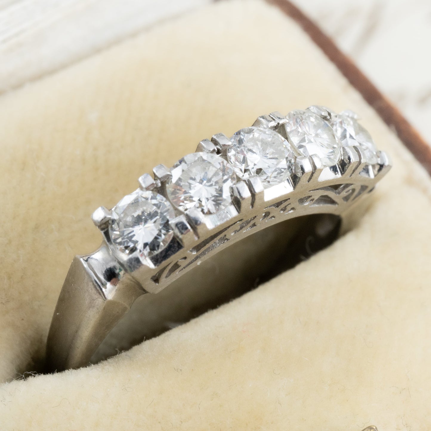 昭和ジュエリー ダイヤモンドリング Pt900 1.00ct 一文字リング ヴィンテージ 昭和レトロ 透かしデザイン 指輪 プラチナ MR00739
