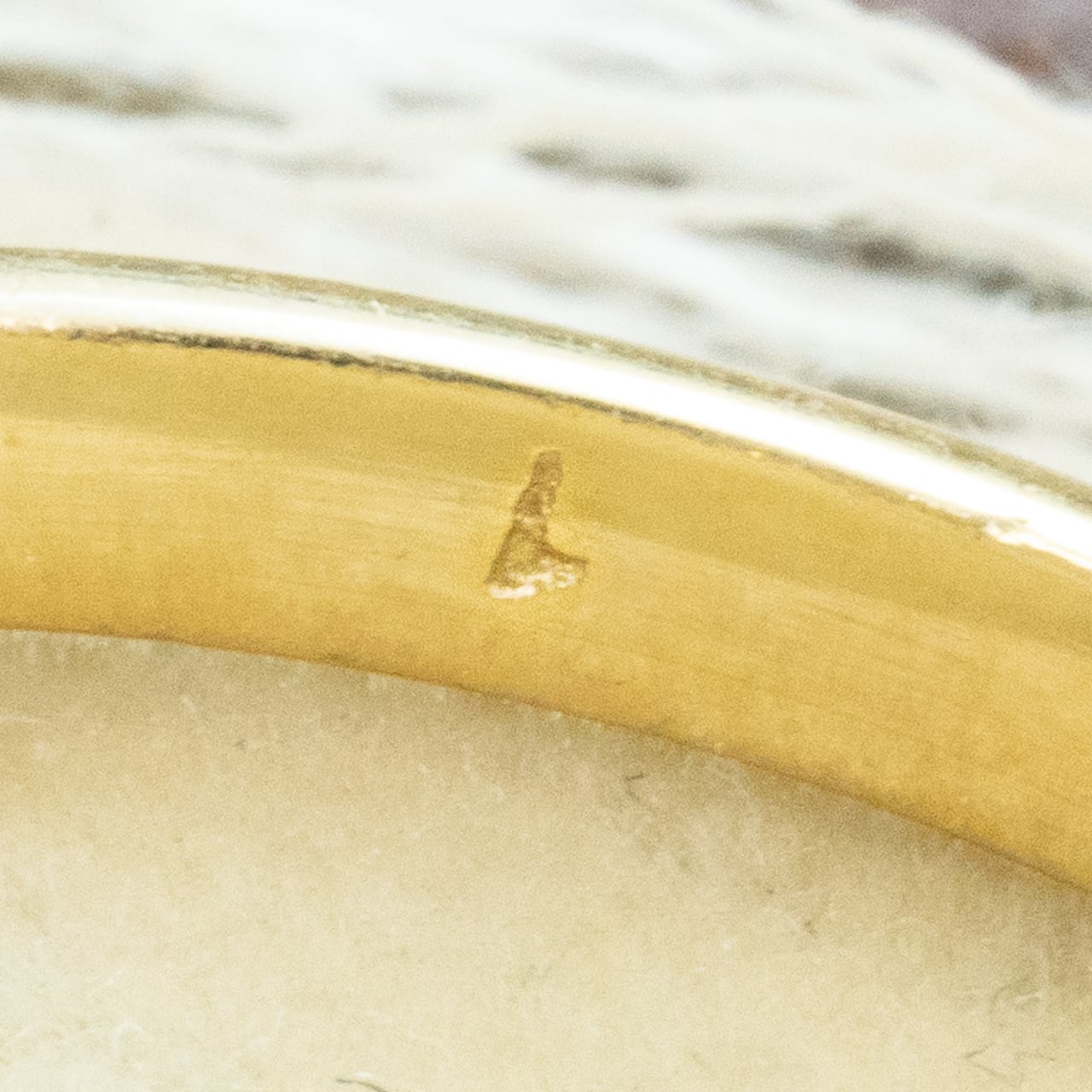 イギリス  アンティークジュエリー 3stone K18 /Pt  ゴールド コンビカラー シンプルデザイン リング オールドカットダイヤモンド 約0.2ct  1900年初頭頃  DR00726