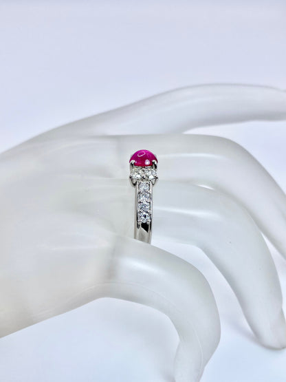 【夏季全体SALE（ジュエリー）~7/31】ルビー（キャッツアイ風）0.71ct / ダイヤモンド 計0.50ct  Pt900 リング 11号【リフレッシュメント(新品仕上げ・補修・洗浄等済)】【3日以内返品可（※カード/キャリア決済の場合）】