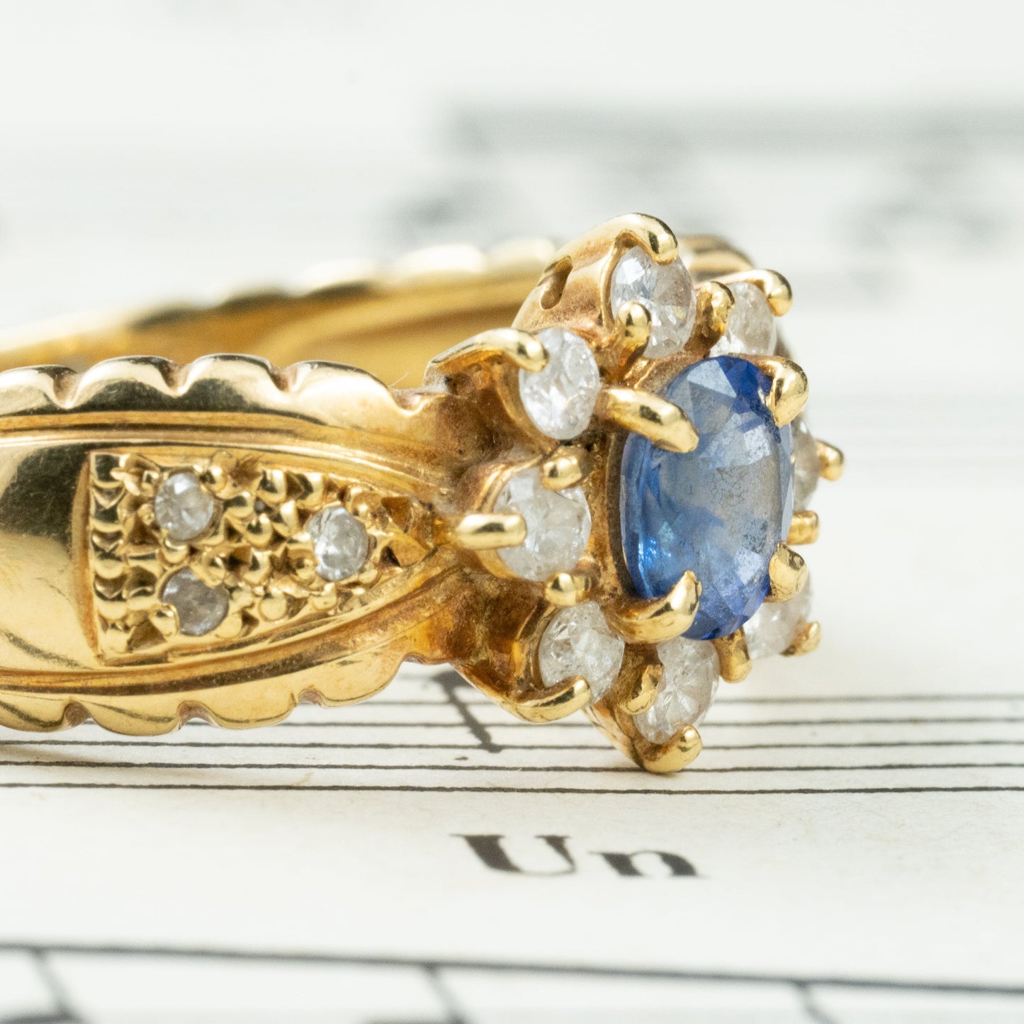 K18 サファイア0.40ct × ダイヤモンド0.43ct リング 〜気品あふれるブルーのきらめき〜OKR00155
