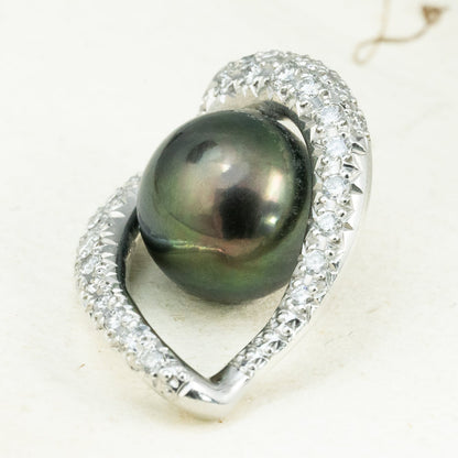 K18WG 黒蝶真珠 ピーコックカラー ダイヤモンド  0.25ct  4.0g 9.0mm珠 MOP00274