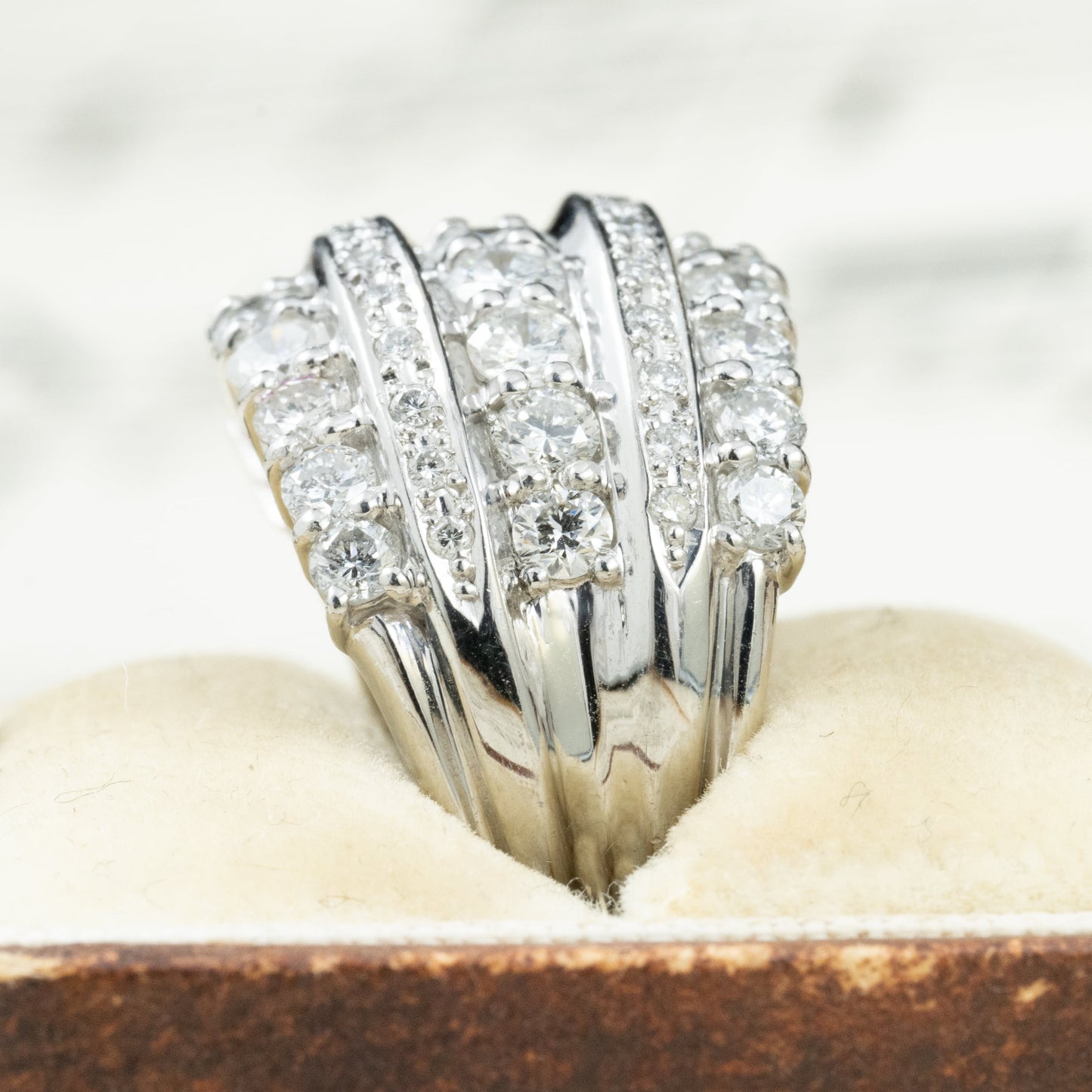 ダイヤモンドリング 2.05ct Pt900 プラチナ 幅広 ゴージャスデザイン 日本製 指輪 OKR00186