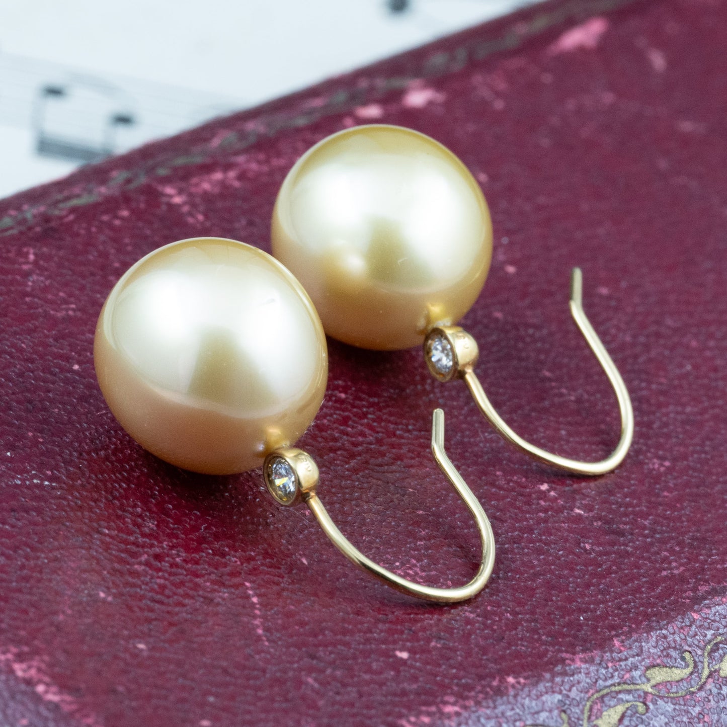 ゴールデンパール ピアス K18 白蝶真珠 12.2-12.4mm ダイヤモンド 0.04ct 大粒パール MOE00062