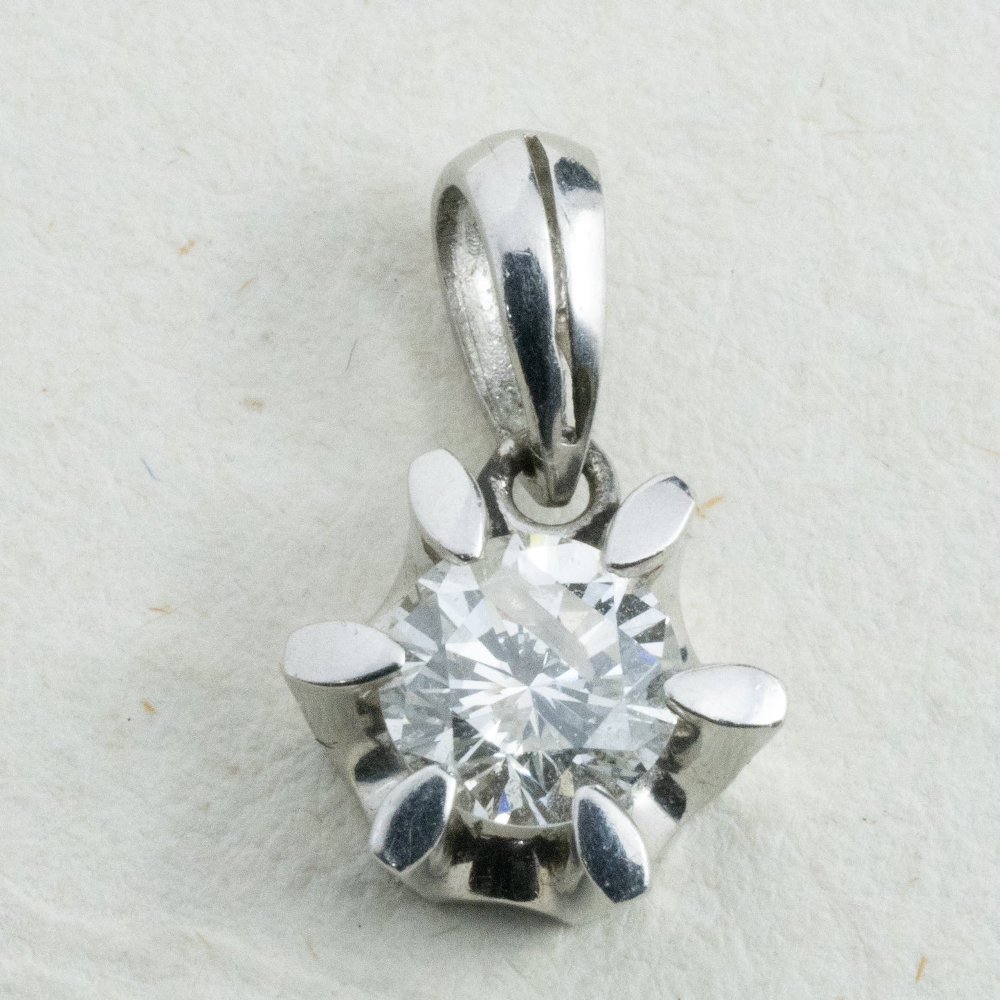 昭和ジュエリー ダイヤモンド ペンダントトップ Pt900 0.65ct ヴィンテージ 昭和レトロ チャーム プラチナ MOP00249