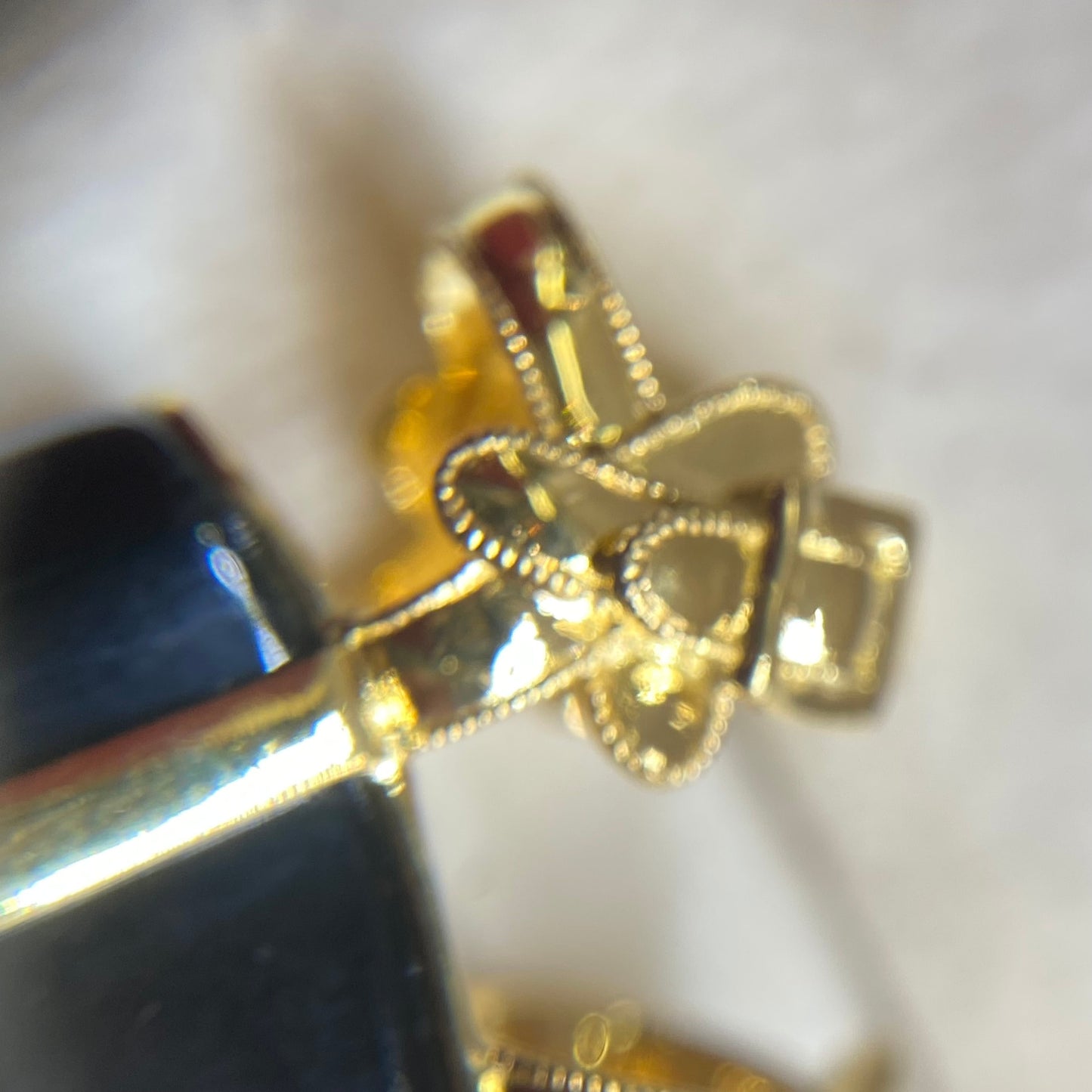 Vintage Salvatore Ferragamo Jewels Miniature Preziose Butterfly Necklace （サルヴァトーレ・フェラガモ ジュエルズ ミニチュア・プレツィオーゼ バタフライ ペンダントトップ K18 ヴィンテージ イエロー ゴールドジュエリー オニキス MOP00285