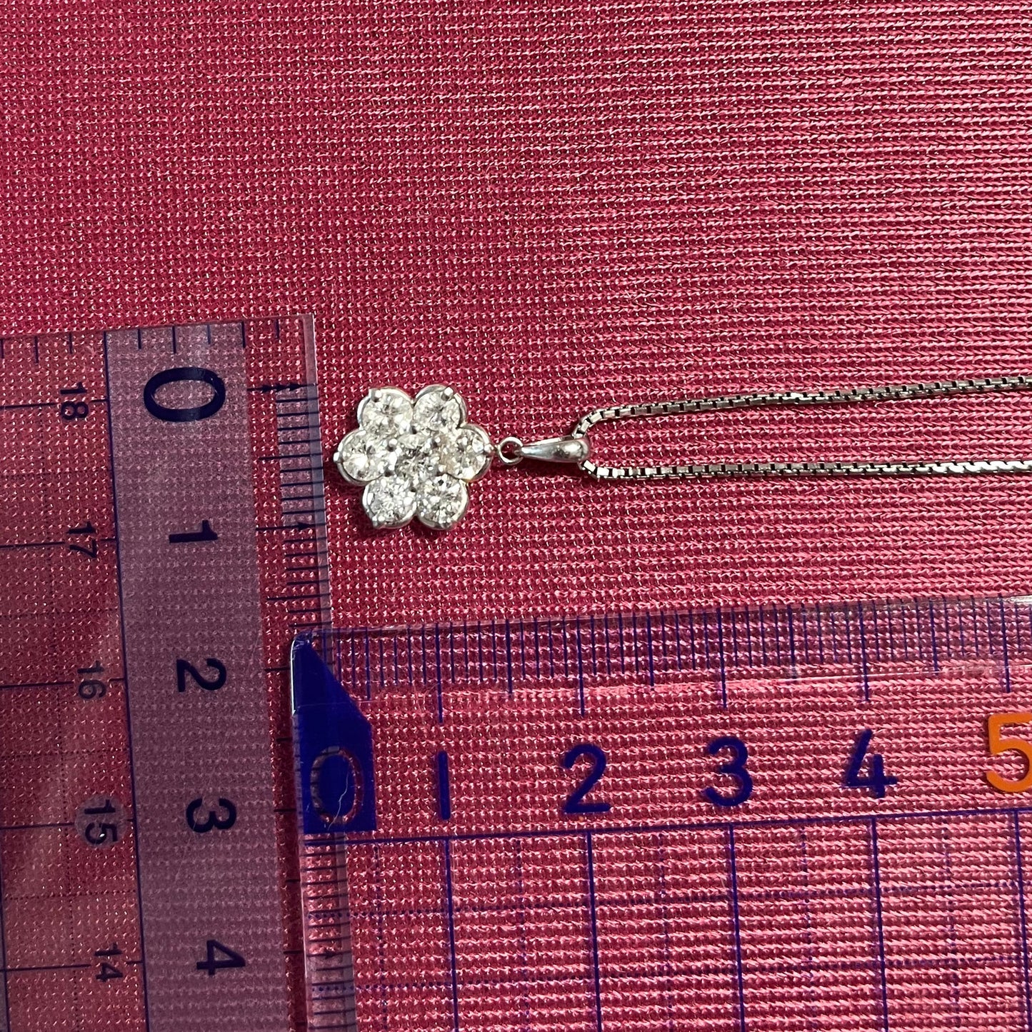 Pt900 ダイヤモンド1.02ct フラワー クラスター ペンダント トップ チャーム ヴィンテージ 小花デザイン 上品な輝き MOP00239