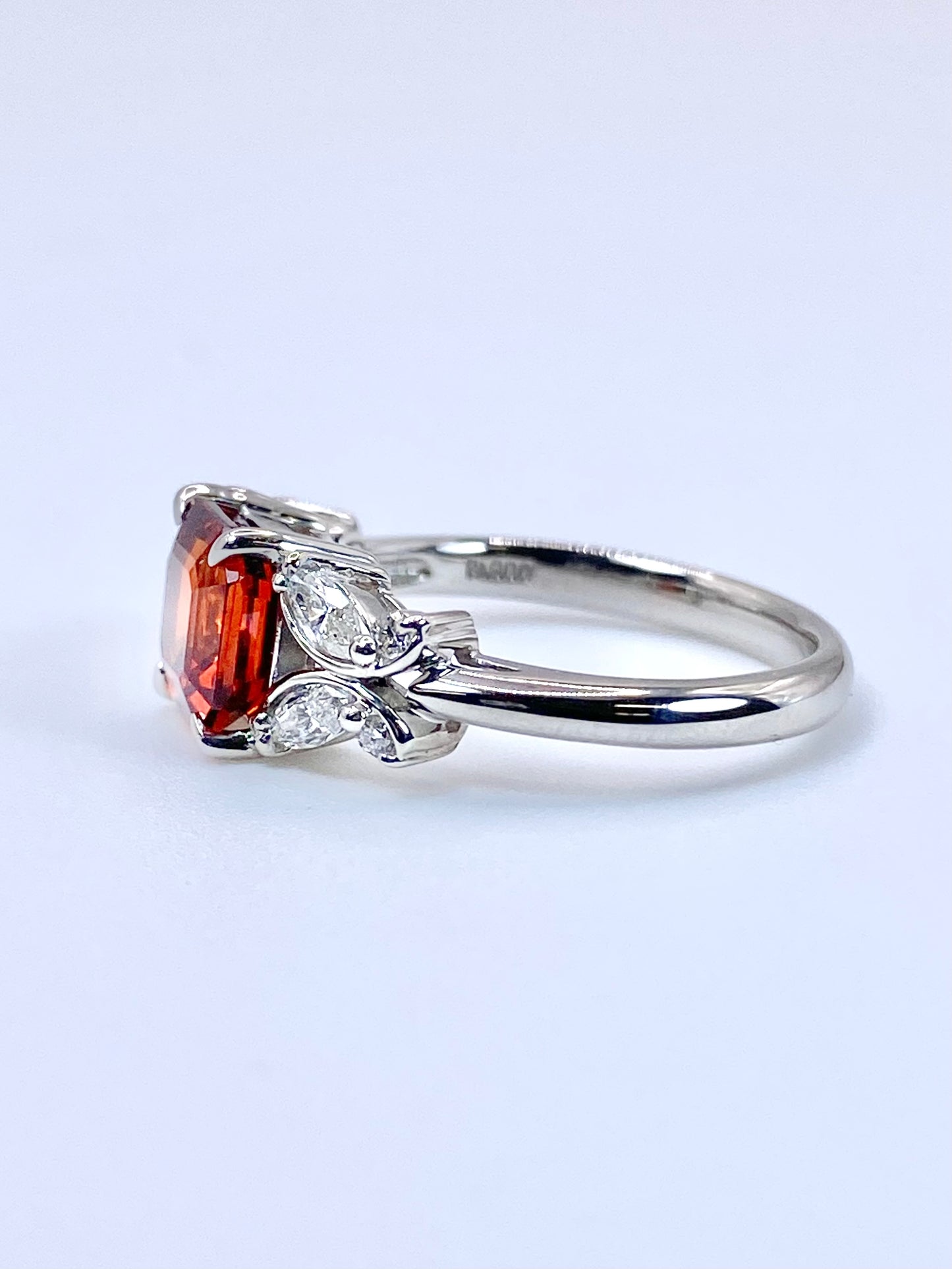 スペサルティンガーネット 2.437ct / ダイヤモンド 計0.37ct Pt900 リング 12.5号【リフレッシュメント(新品仕上げ・補修・洗浄等済)】【3日以内返品可（※カード/キャリア決済の場合）】