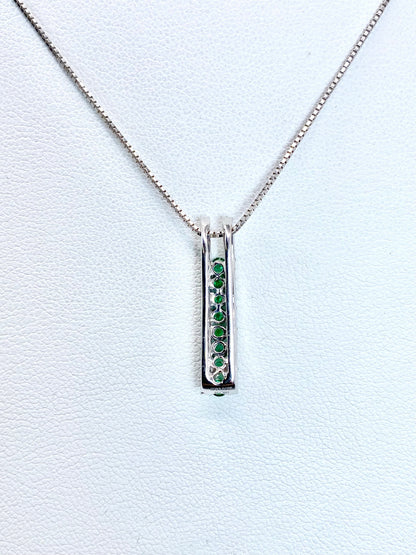 エメラルド 計0.31ct / ダイヤモンド 計0.29ct  18K/750/K18WG ネックレス【リフレッシュメント(新品仕上げ・補修・洗浄等済)】