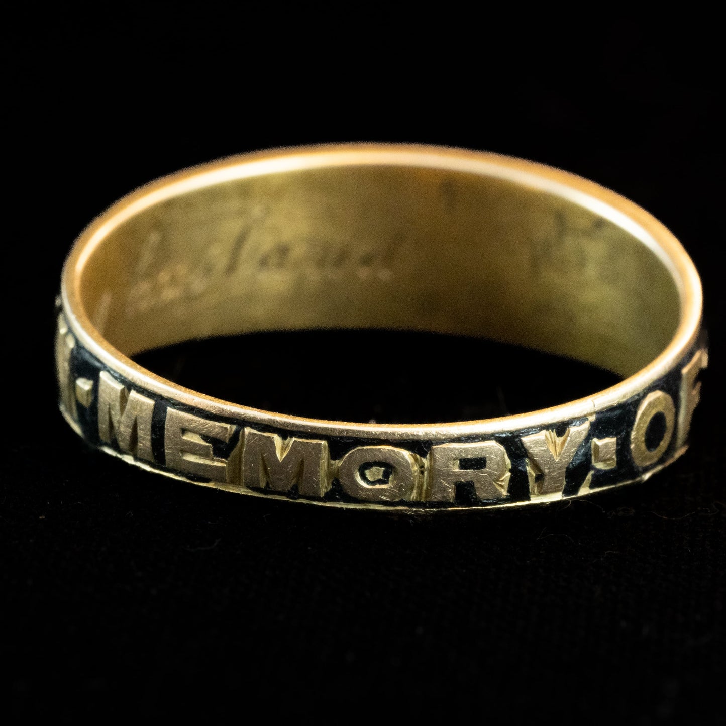 イギリス アンティークリング（モーニングリング） 1892年  My loving husband / IN MEMORY OF 〜悠久の時を経て届いた愛と絆の指輪〜DR00659