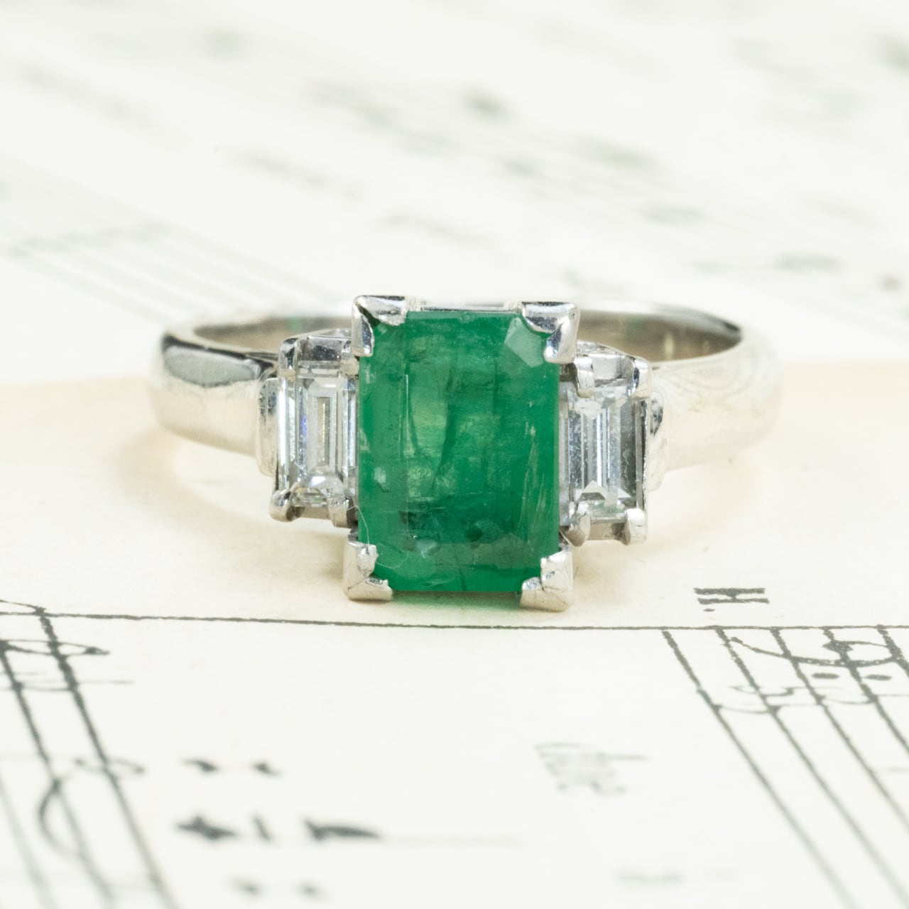 昭和ジュエリー エメラルド ダイヤモンド リング Pt900 1.01ct ヴィンテージ 昭和レトロ 透かしデザイン プラチナ 指輪 MR00777