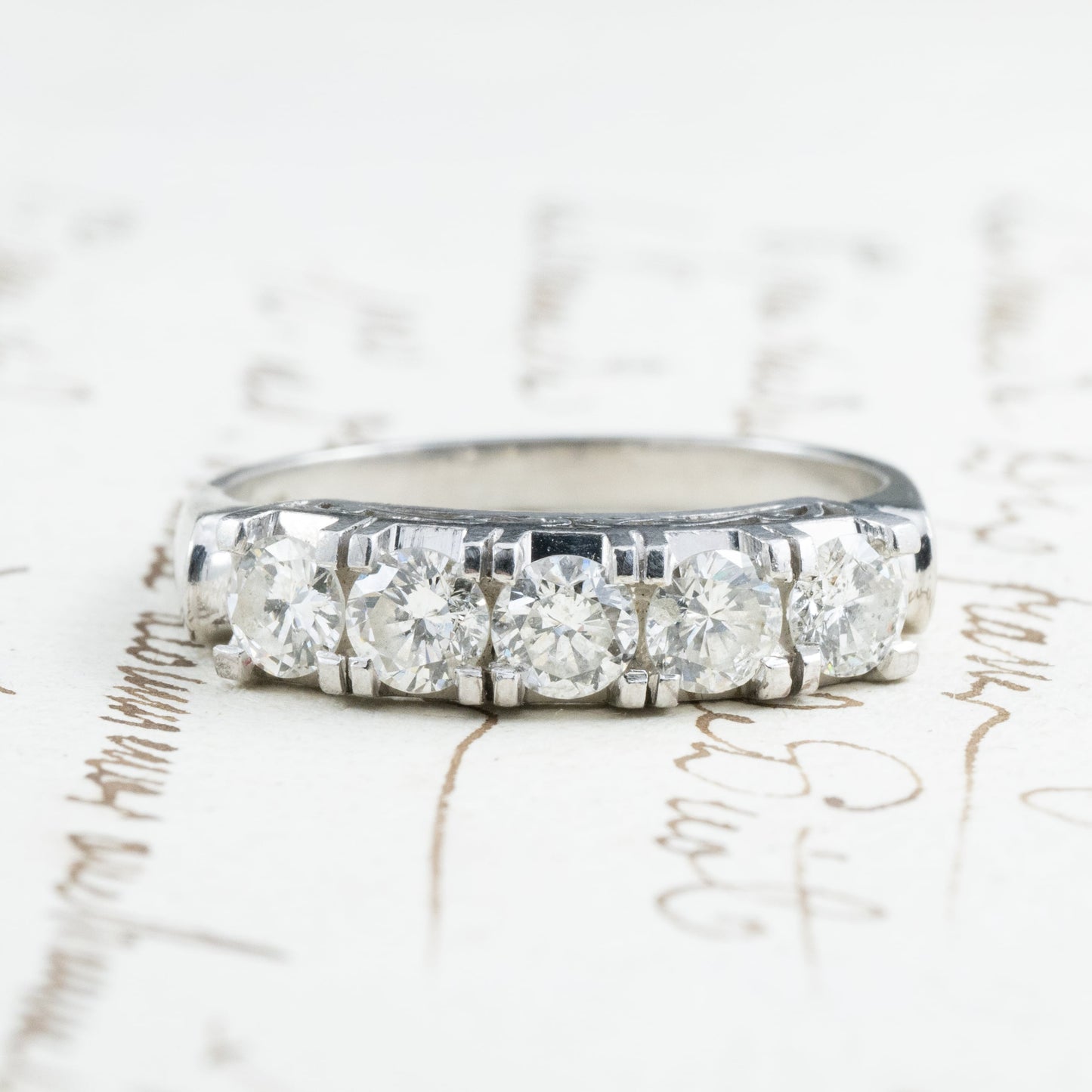 昭和ジュエリー ダイヤモンドリング Pt900 1.00ct 一文字リング ヴィンテージ 昭和レトロ 透かしデザイン 指輪 プラチナ MR00739