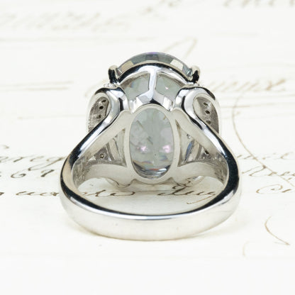ヴィンテージジュエリー シルバーカラー ホワイトゴールド  K18WG ミスティックトパーズ 11.695ct  ダイヤモンド 0.10ct  OKR00248