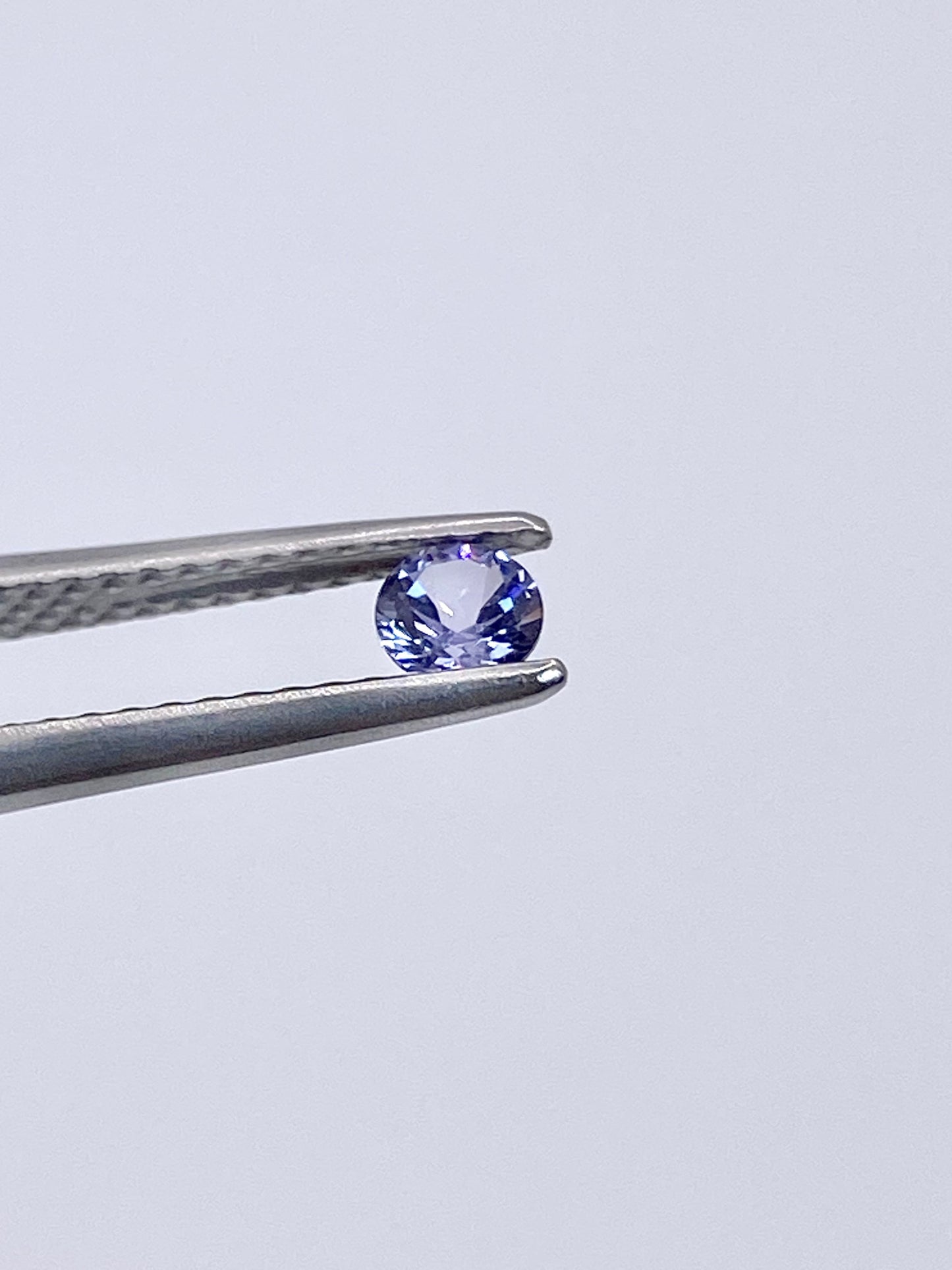 【シアーカラー＊ラベンダー】バイオレットスピネル 0.195ct ルース