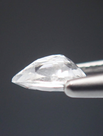 フェナカイト 0.21ct ルース ペアシェイプ 5枚目