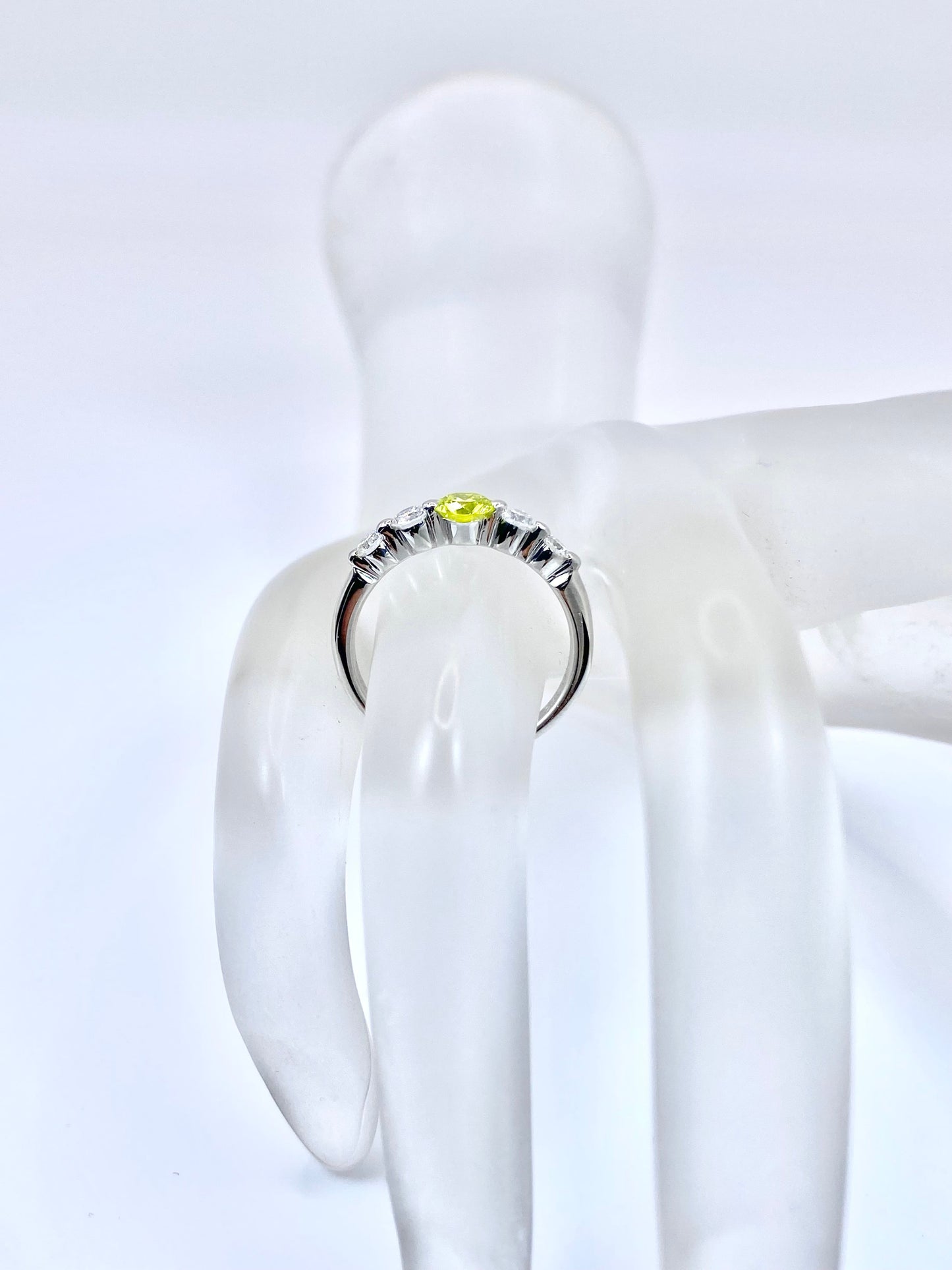 ダイヤモンド（トリート） 0.361ct / ダイヤモンド 計0.353ct Pt900 リング 11号【リフレッシュメント(新品仕上げ・補修・洗浄等済)】【3日以内返品可（※カード/キャリア決済の場合）】