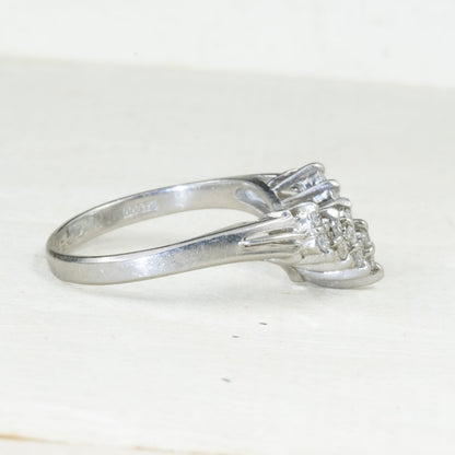 昭和ジュエリー ダイヤモンド リング Pt900 0.26ct ヴィンテージ 昭和レトロ V字デザイン 指輪 プラチナ OKR00206