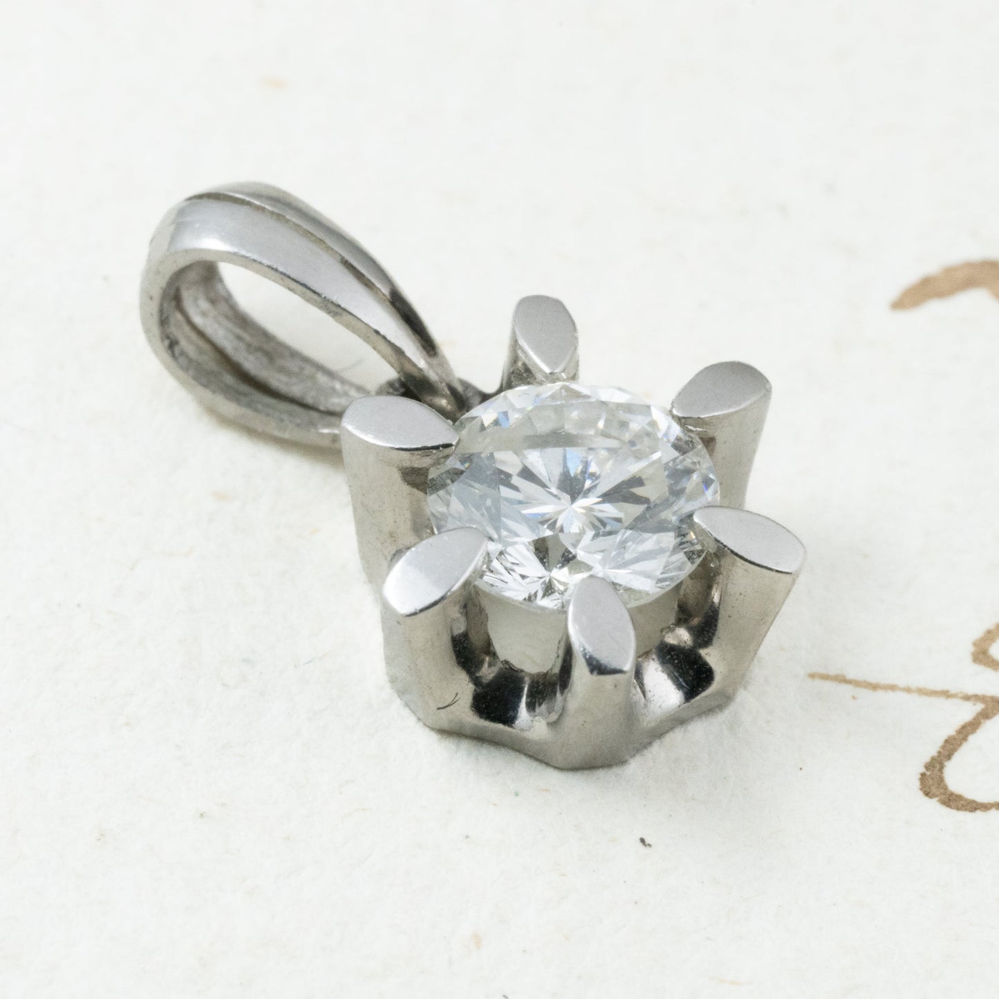 昭和ジュエリー ダイヤモンド ペンダントトップ Pt900 0.65ct ヴィンテージ 昭和レトロ チャーム プラチナ MOP00249