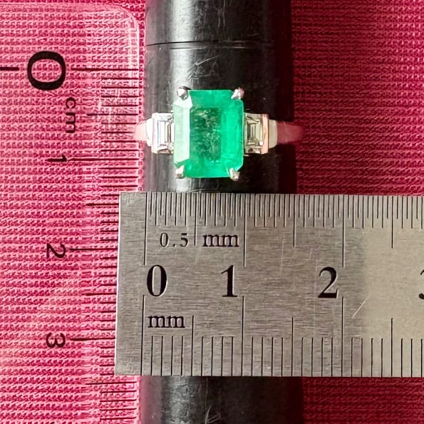エメラルド ダイヤモンド リング 昭和レトロ スクエアフォルム バケットカット ヴィンテージ リング CHR02037