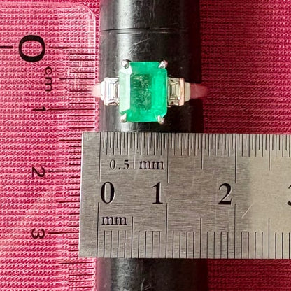 エメラルド ダイヤモンド リング 昭和レトロ スクエアフォルム バケットカット ヴィンテージ リング CHR02037