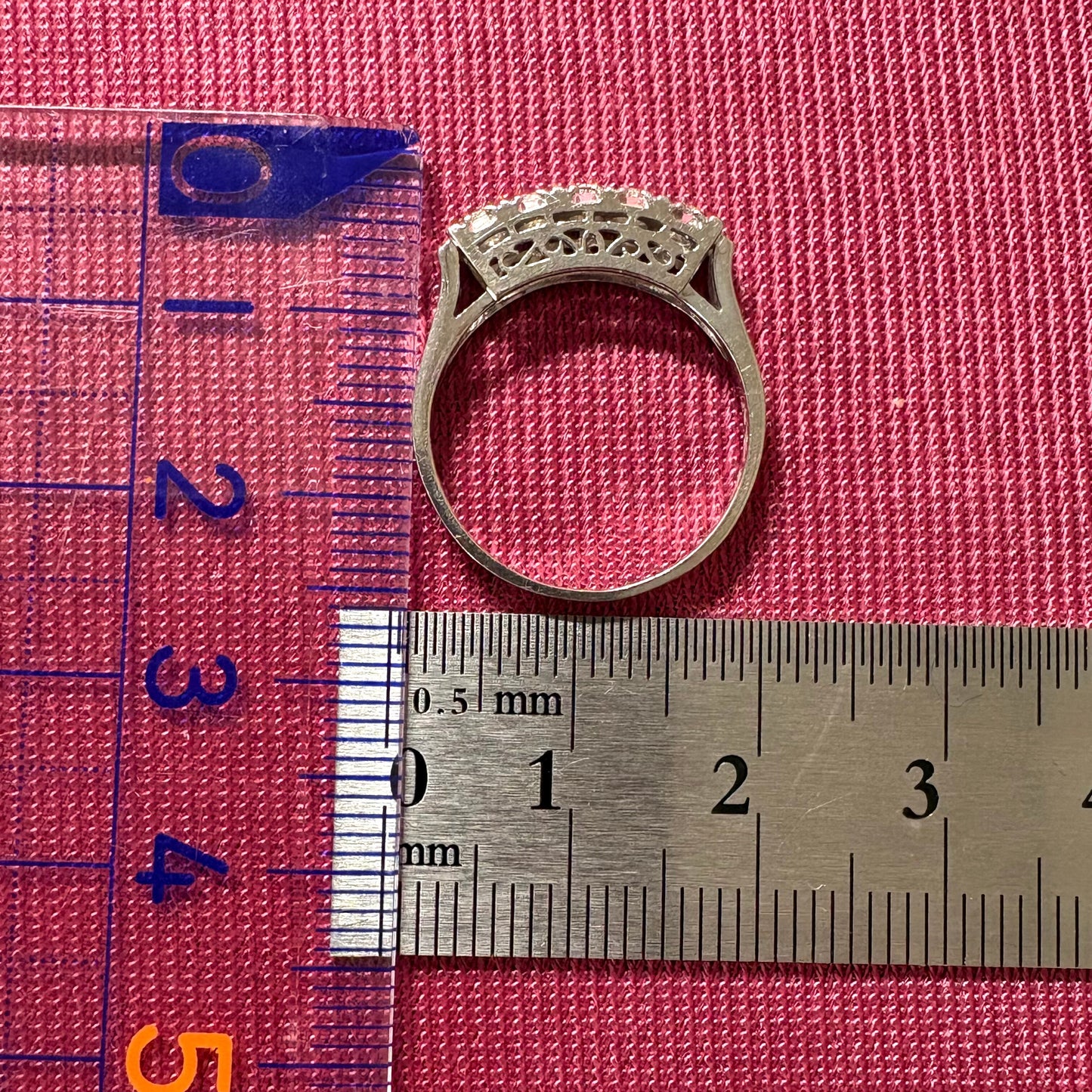 昭和レトロ ダイヤモンドリング Pt900 プラチナ ヴィンテージ ジュエリー  5石 OKR00208