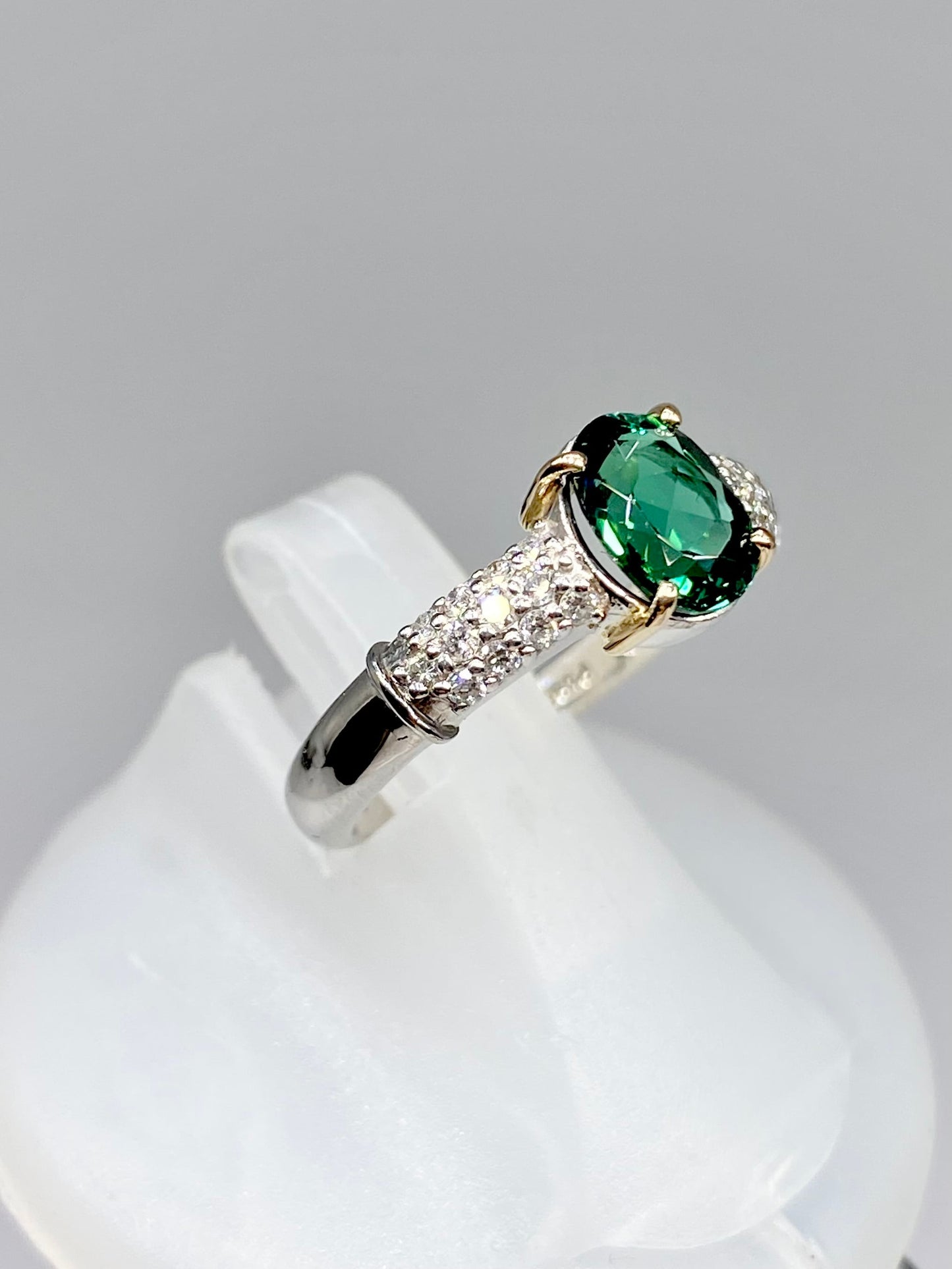 グリーントルマリン 1.17ct / ダイヤモンド 計0.25ct Pt900/K18 リング リフレッシュメント新品仕上げ・補修・洗浄等済動画リンク　Twitter/Xあり3日以内返品可※カード/キ 3枚目