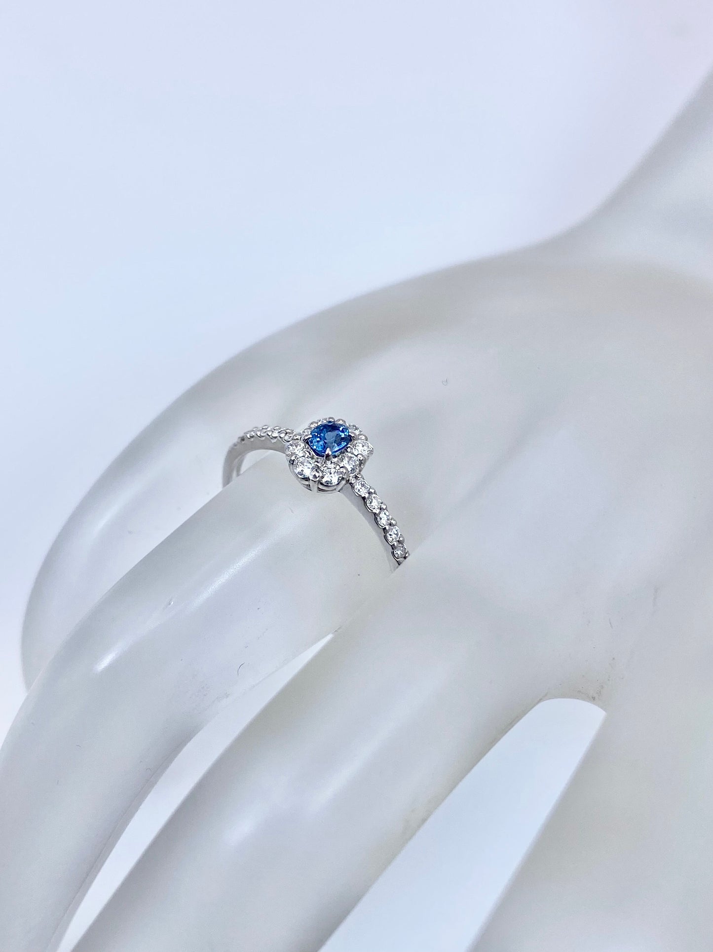 【新品】ガーナイト 0.161ct / ダイヤモンド 計0.23ct Pt900 リング【3日以内返品可（※カード/キャリア決済の場合）】