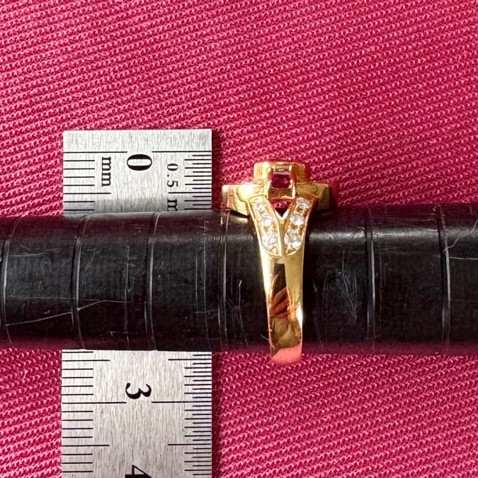 【日本の作品】レトロ ヴィンテージ ジュエリー K18 ルビー ダイヤモンド サークル レール留め コントラスト デザイン ゴールド リング MR00802