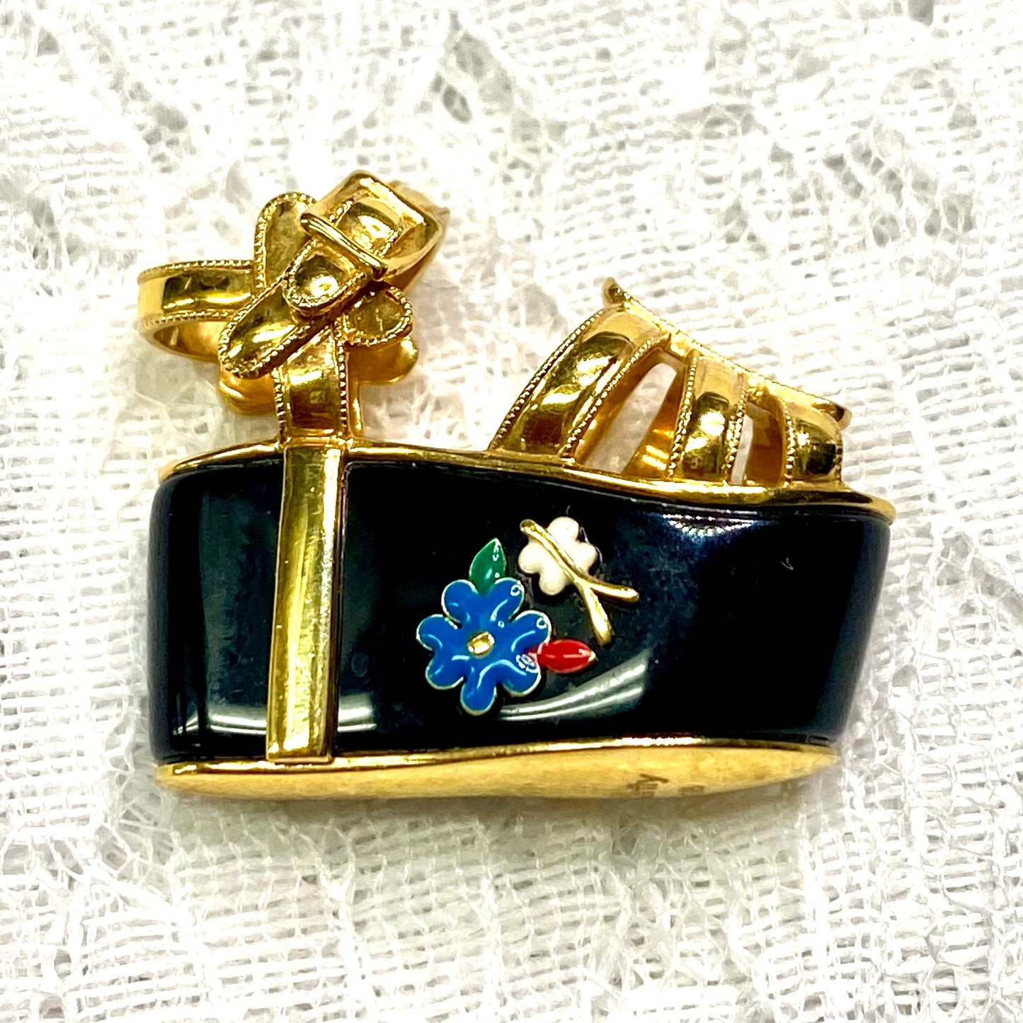 Vintage Salvatore Ferragamo Jewels Miniature Preziose Butterfly Necklace （サルヴァトーレ・フェラガモ ジュエルズ ミニチュア・プレツィオーゼ バタフライ ペンダントトップ K18 ヴィンテージ イエロー ゴールドジュエリー オニキス MOP00285
