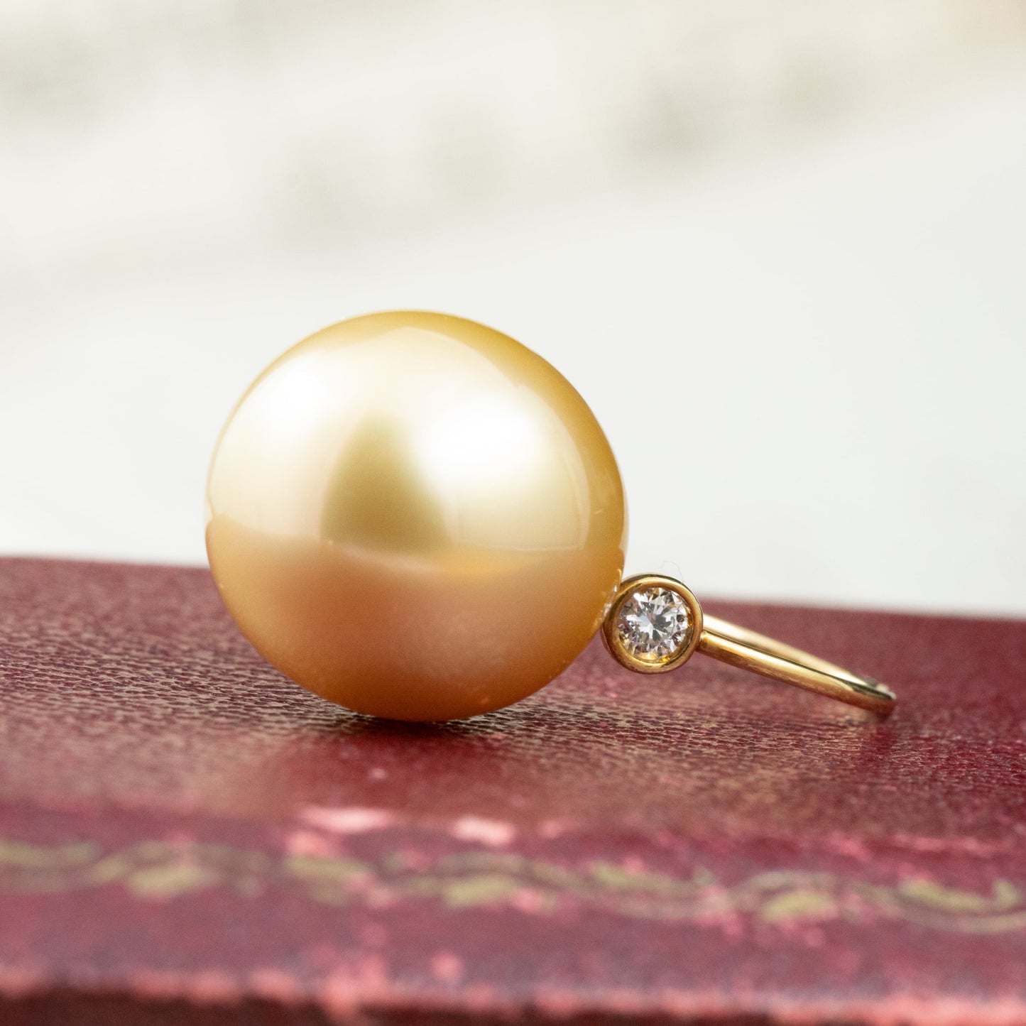 ゴールデンパール ピアス K18 白蝶真珠 12.2-12.4mm ダイヤモンド 0.04ct 大粒パール MOE00062
