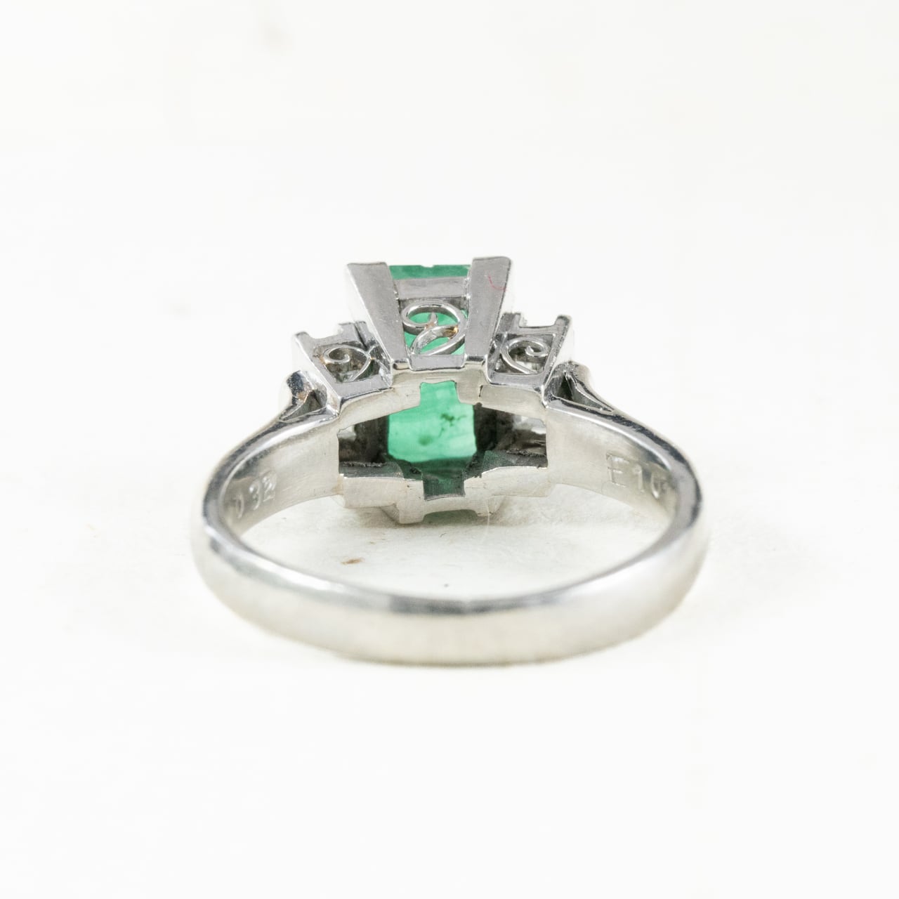 昭和ジュエリー エメラルド ダイヤモンド リング Pt900 1.01ct ヴィンテージ 昭和レトロ 透かしデザイン プラチナ 指輪 MR00777
