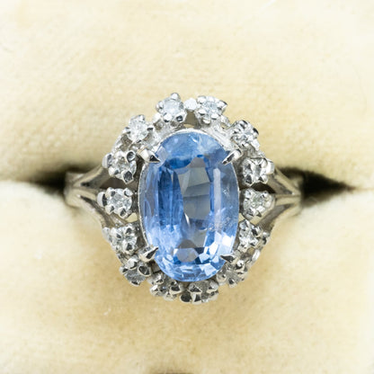 Pt900 昭和ザマスリング 非加熱ブルーサファイヤ 3.903ct ダイヤモンド0.35   〜遥か遠き氷の国のご令嬢リング〜OKR00249