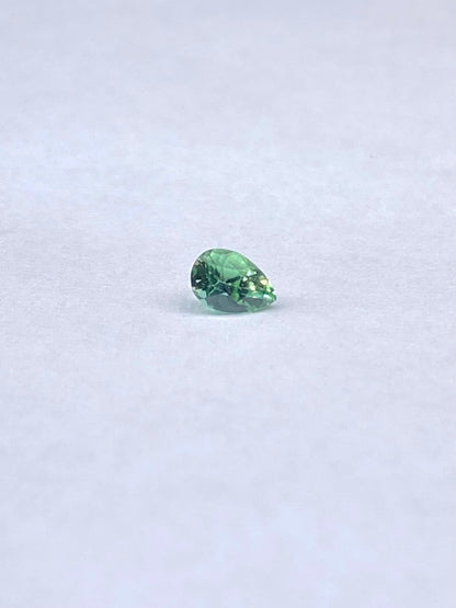 ラズーライト天藍石0.150ct ルース 2枚目