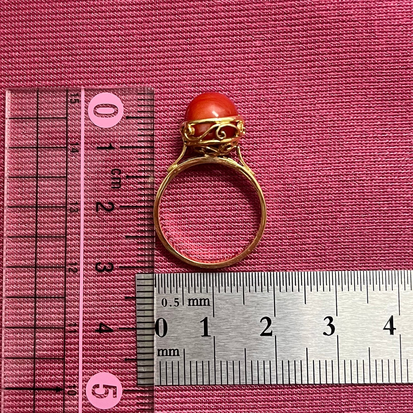 昭和ジュエリー 赤珊瑚 サンゴ リング K18 ヴィンテージ 昭和レトロ 唐草 アラベスク 透かしデザイン 指輪 MR00663