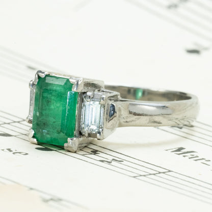 昭和ジュエリー エメラルド ダイヤモンド リング Pt900 1.01ct ヴィンテージ 昭和レトロ 透かしデザイン プラチナ 指輪 MR00777