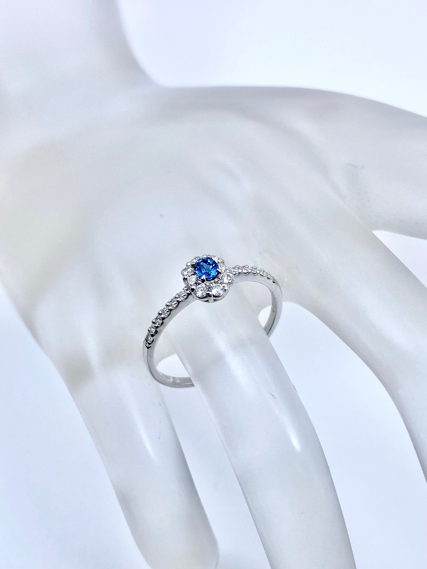 【新品】ガーナイト 0.161ct / ダイヤモンド 計0.23ct Pt900 リング【3日以内返品可（※カード/キャリア決済の場合）】