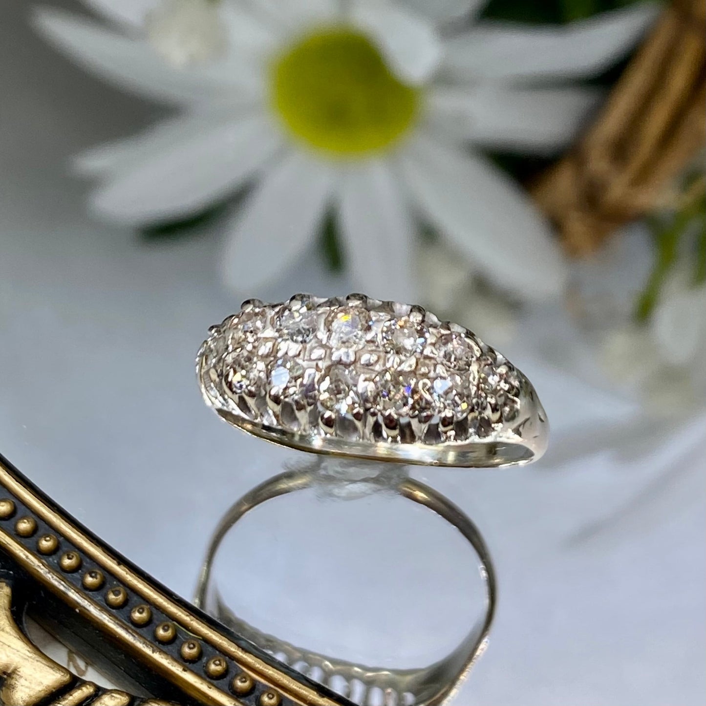 アンティークジュエリー イギリス アンティークリング 貴重な2列のオールドヨーロピアンカットダイヤモンド 9ct（X線）DR00432