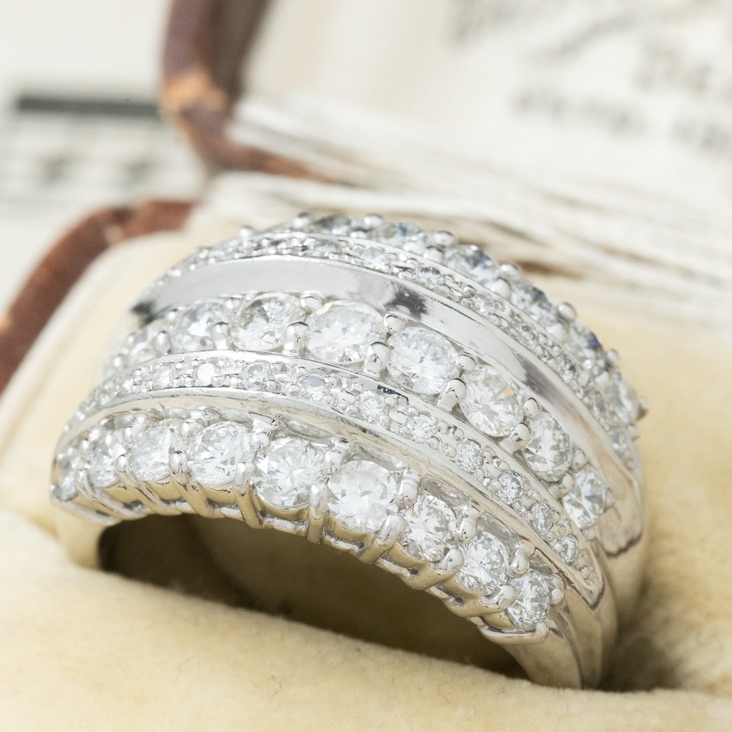 ダイヤモンドリング 2.05ct Pt900 プラチナ 幅広 ゴージャスデザイン 日本製 指輪 OKR00186