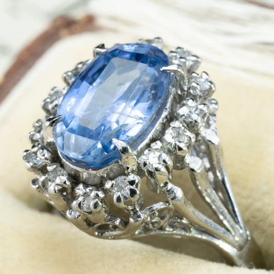 Pt900 昭和ザマスリング 非加熱ブルーサファイヤ 3.903ct ダイヤモンド0.35   〜遥か遠き氷の国のご令嬢リング〜OKR00249