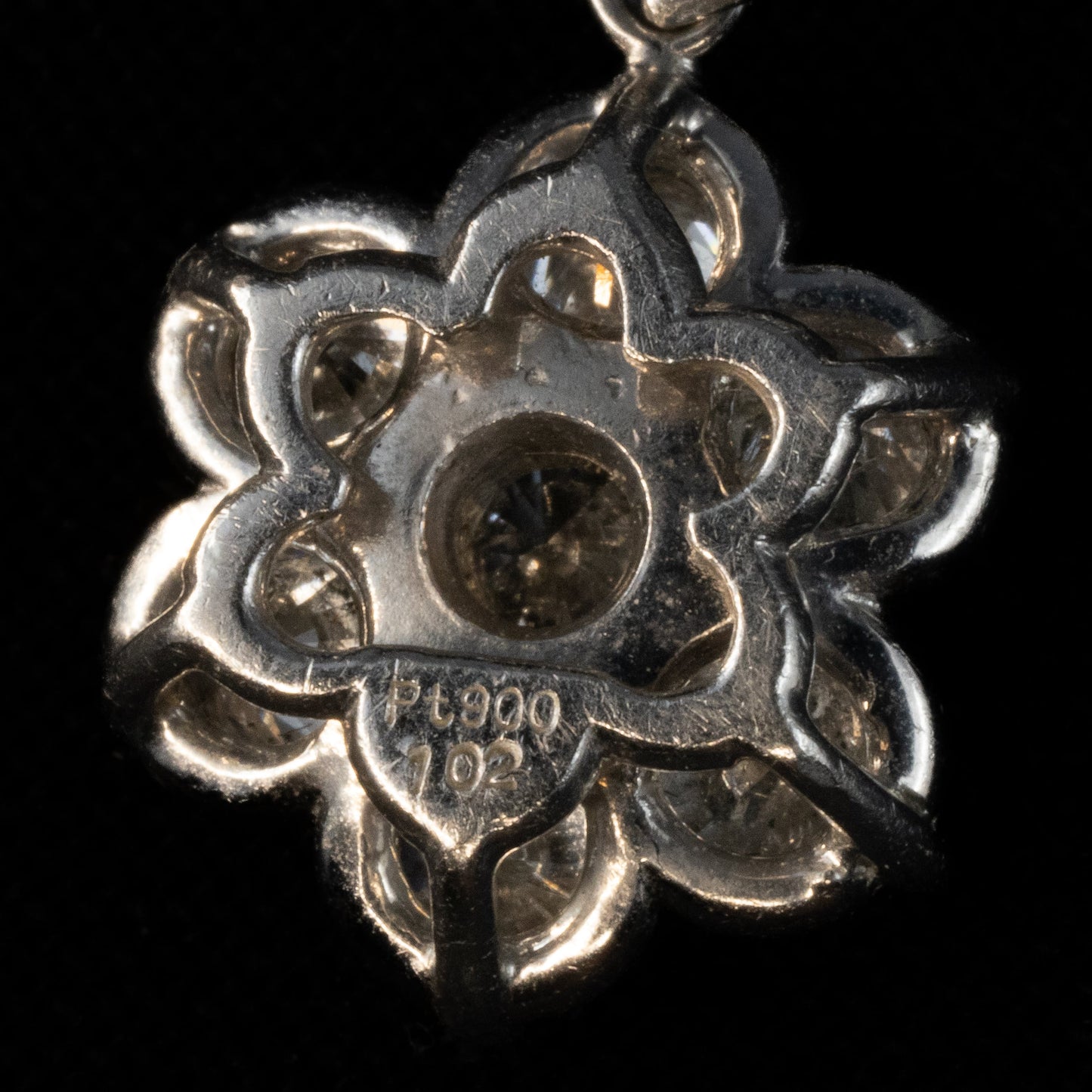 Pt900 ダイヤモンド1.02ct フラワー クラスター ペンダント トップ チャーム ヴィンテージ 小花デザイン 上品な輝き MOP00239