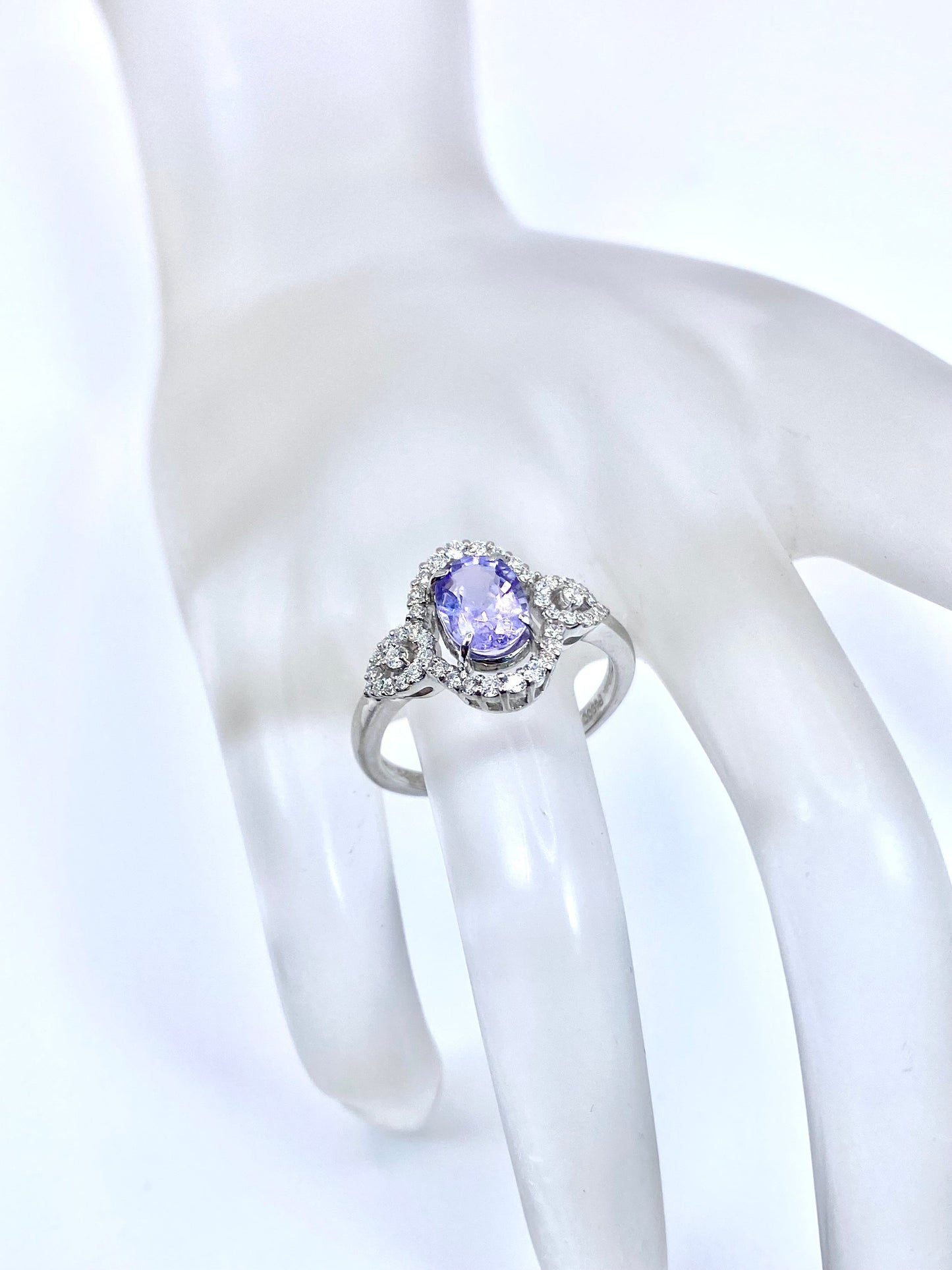 ハックマナイト 0.85ct / ダイヤモンド 計0.29ct Pt900 リング 13号【リフレッシュメント(新品仕上げ・補修・洗浄等済)】【3日以内返品可（※カード/キャリア決済の場合）】