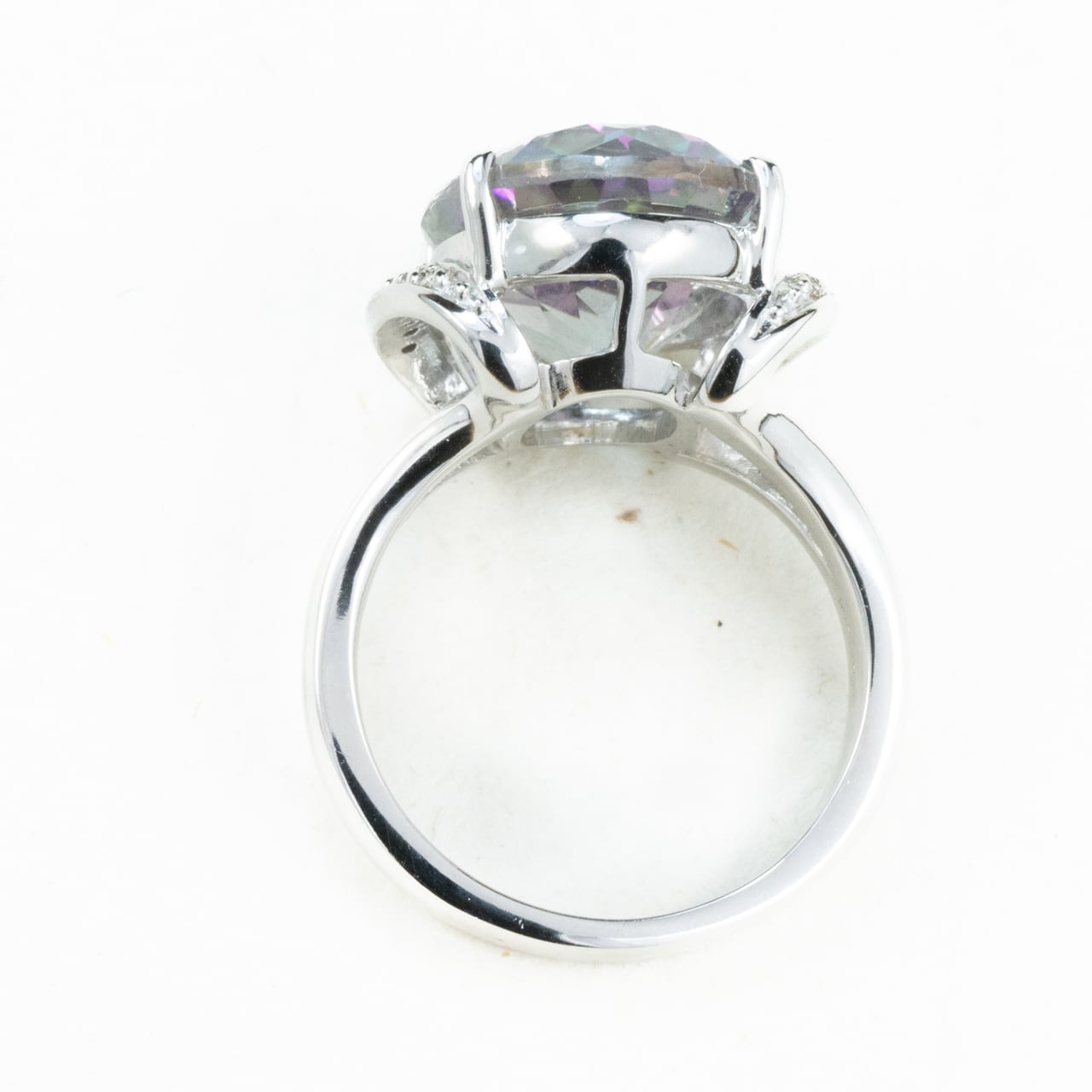 ヴィンテージジュエリー シルバーカラー ホワイトゴールド  K18WG ミスティックトパーズ 11.695ct  ダイヤモンド 0.10ct  OKR00248