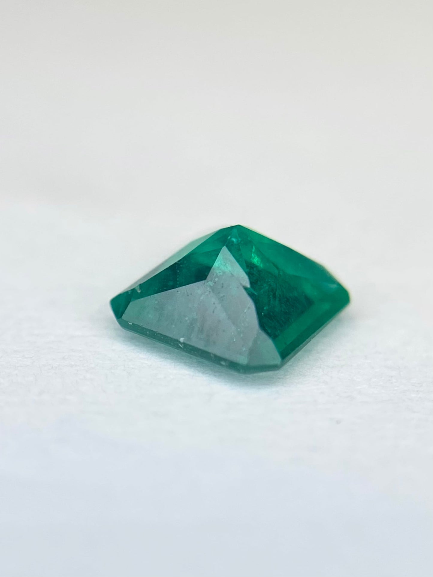 エメラルド 0.375ct ルース 5枚目